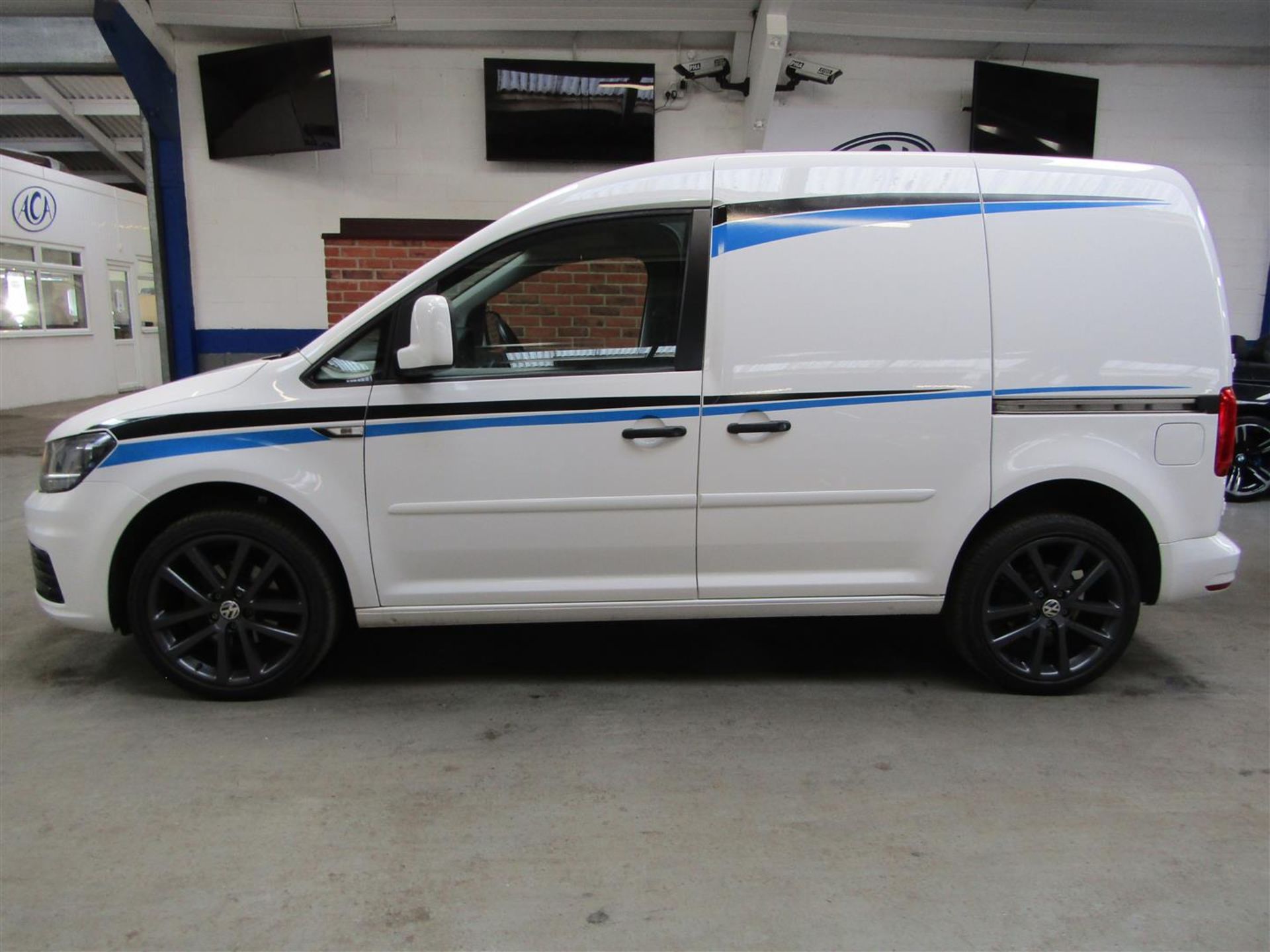 18 18 VW Caddy C20 Startline TDI - Image 9 of 15