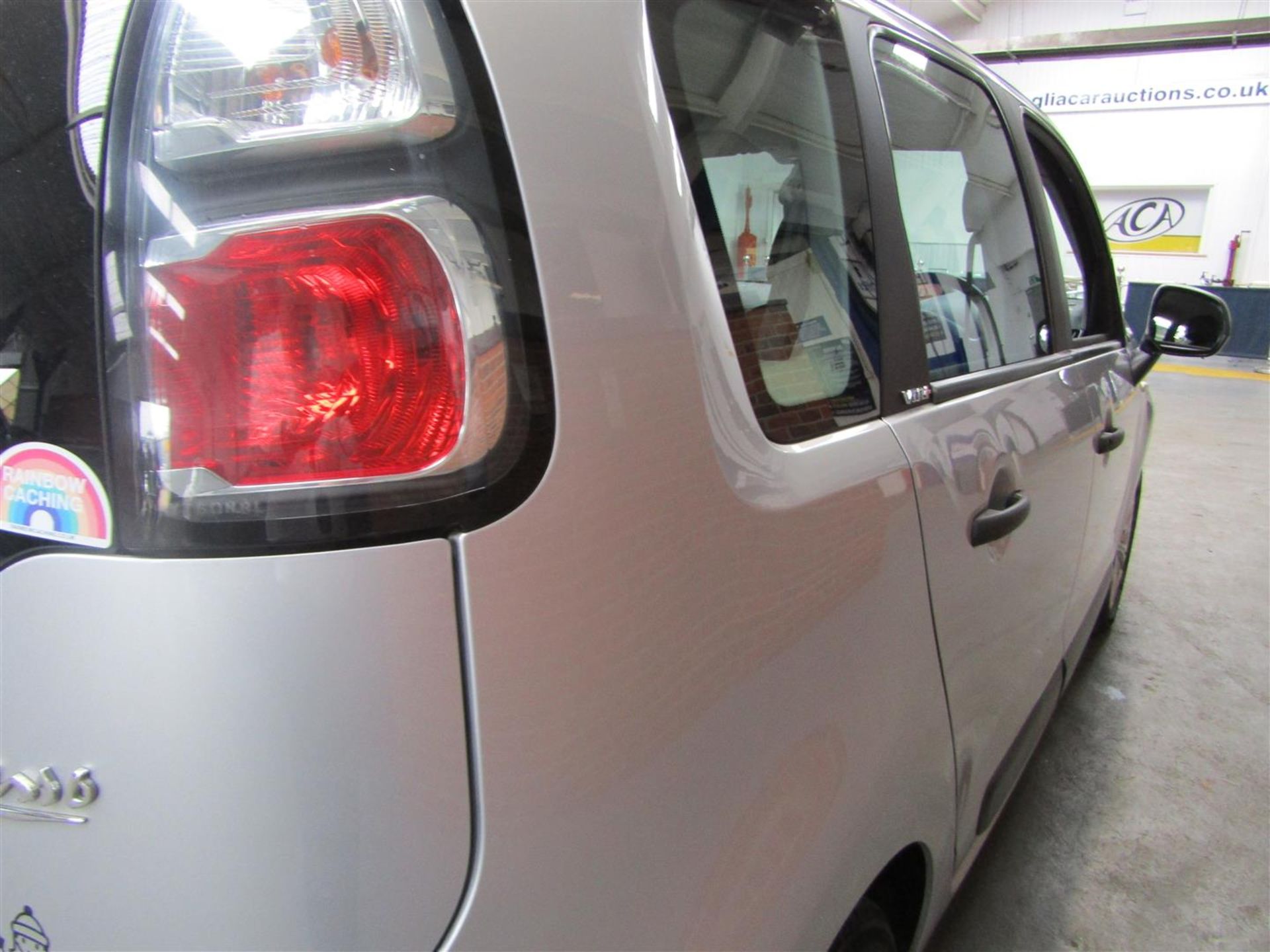 60 10 Citroen C3 Picasso VTR+ HDI - Image 13 of 25