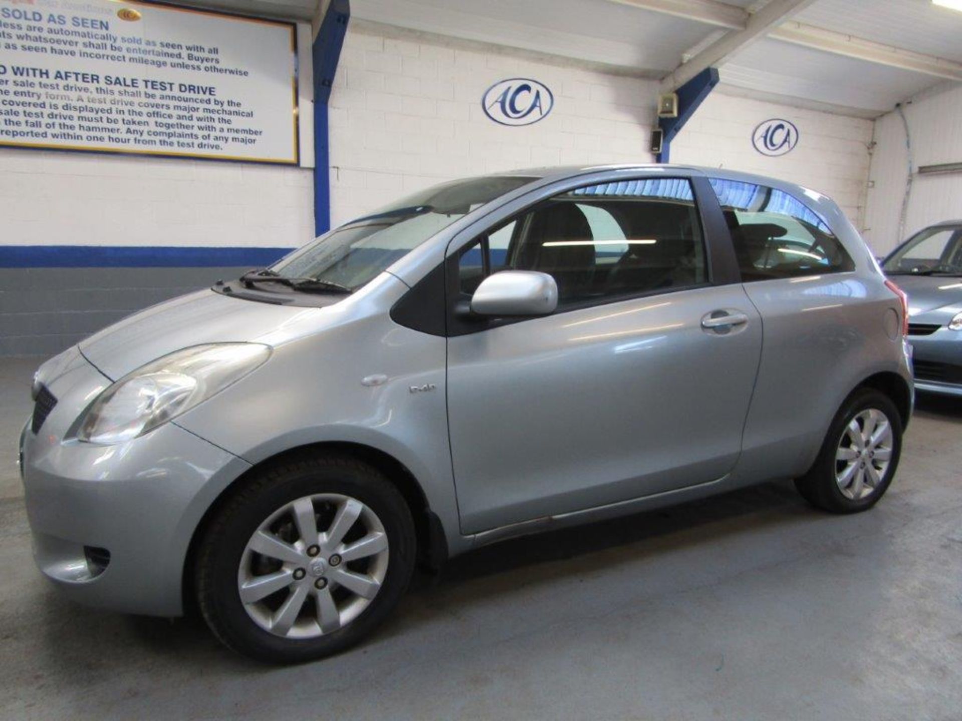 07 07 Toyota Yaris Zinc