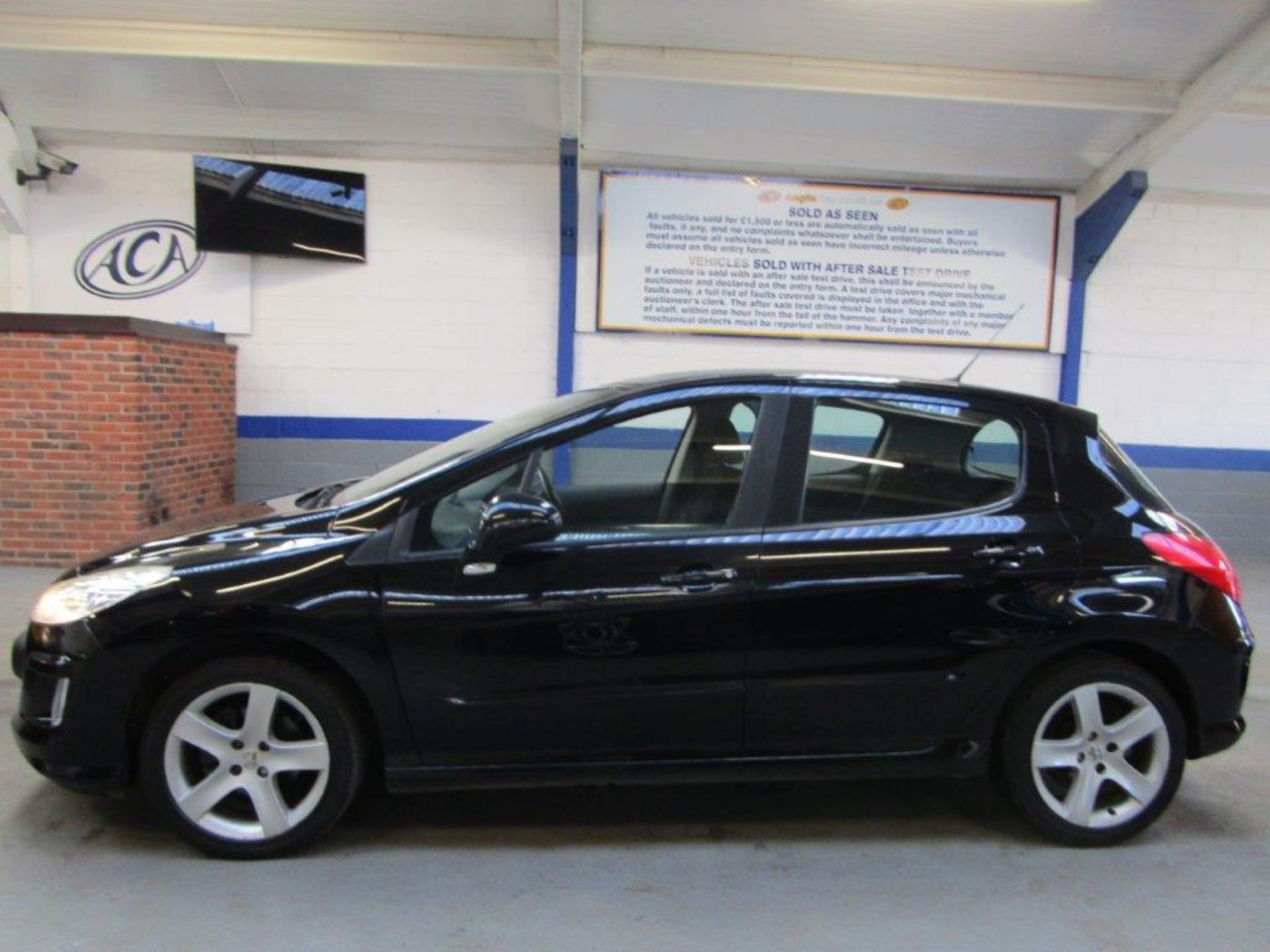 59 10 Peugeot 308 Sport 120 - Image 19 of 22