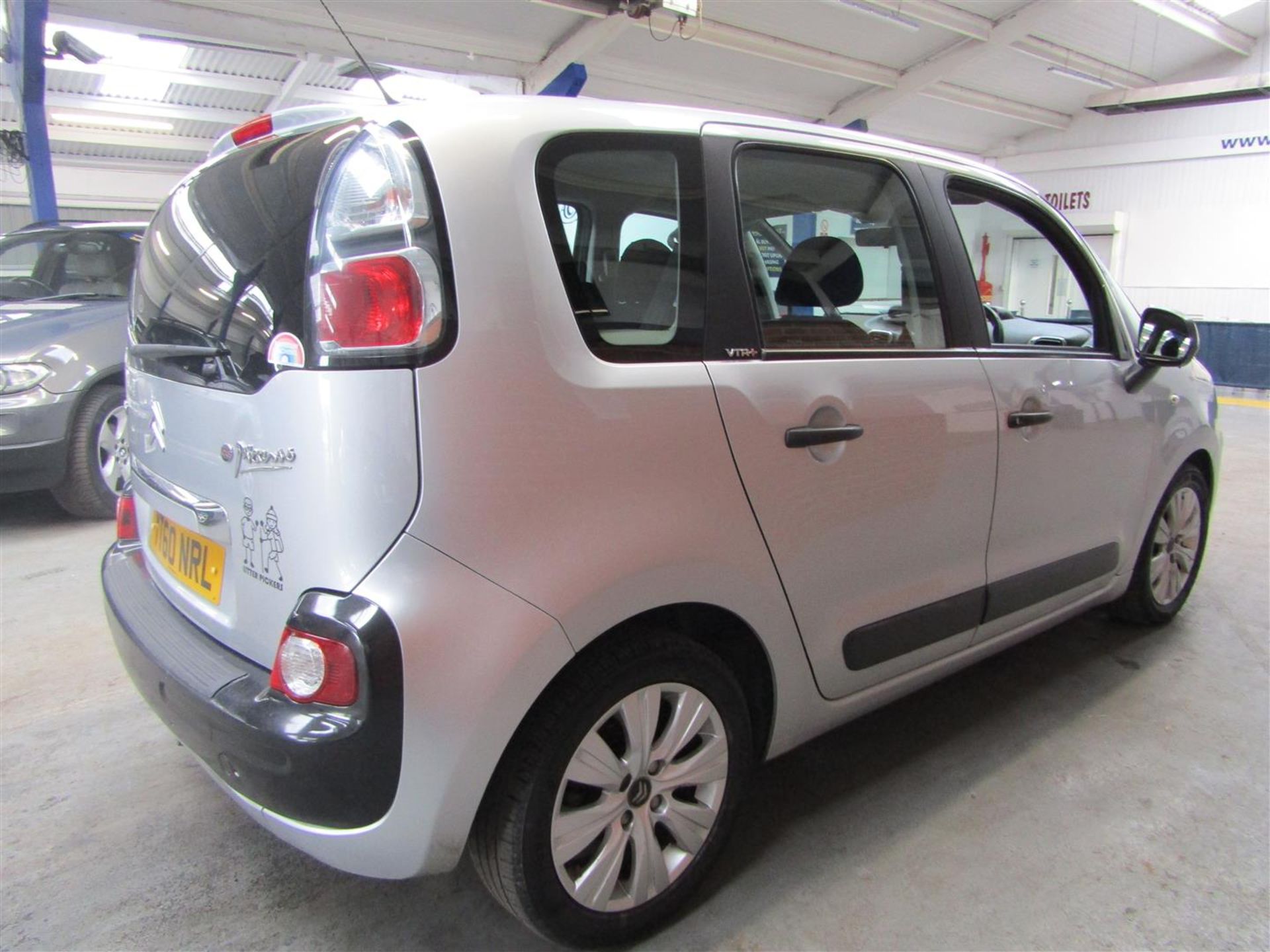 60 10 Citroen C3 Picasso VTR+ HDI - Image 14 of 25