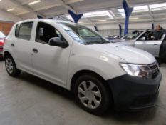 17 17 Dacia Sandero Access SCE