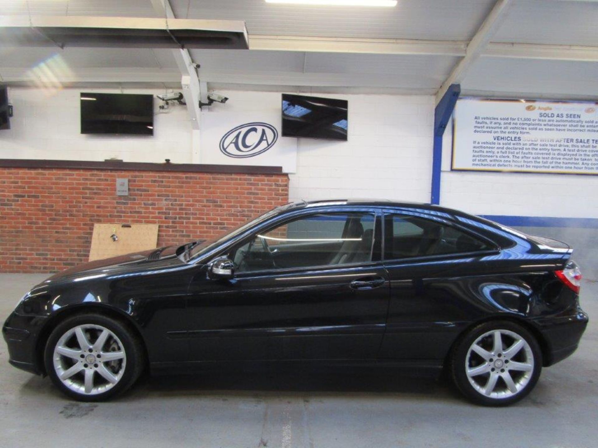 57 07 Mercedes C350 SE Auto - Image 32 of 32