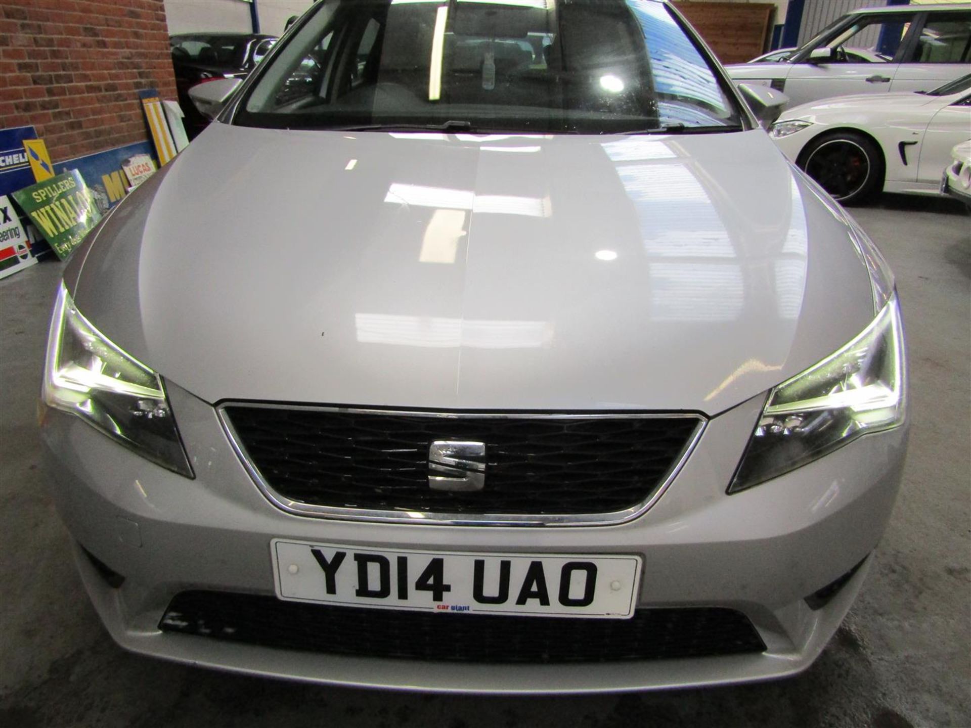 14 14 Seat Leon SE Tech TDI - Image 4 of 19