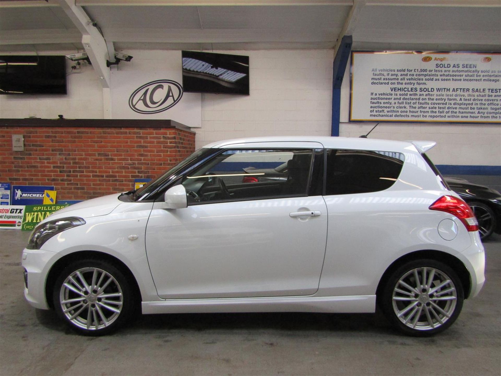 12 12 Suzuki Swift Sport - Image 24 of 25