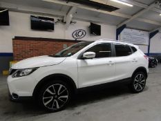 16 16 Nissan Qashqai Tekna Dig-T