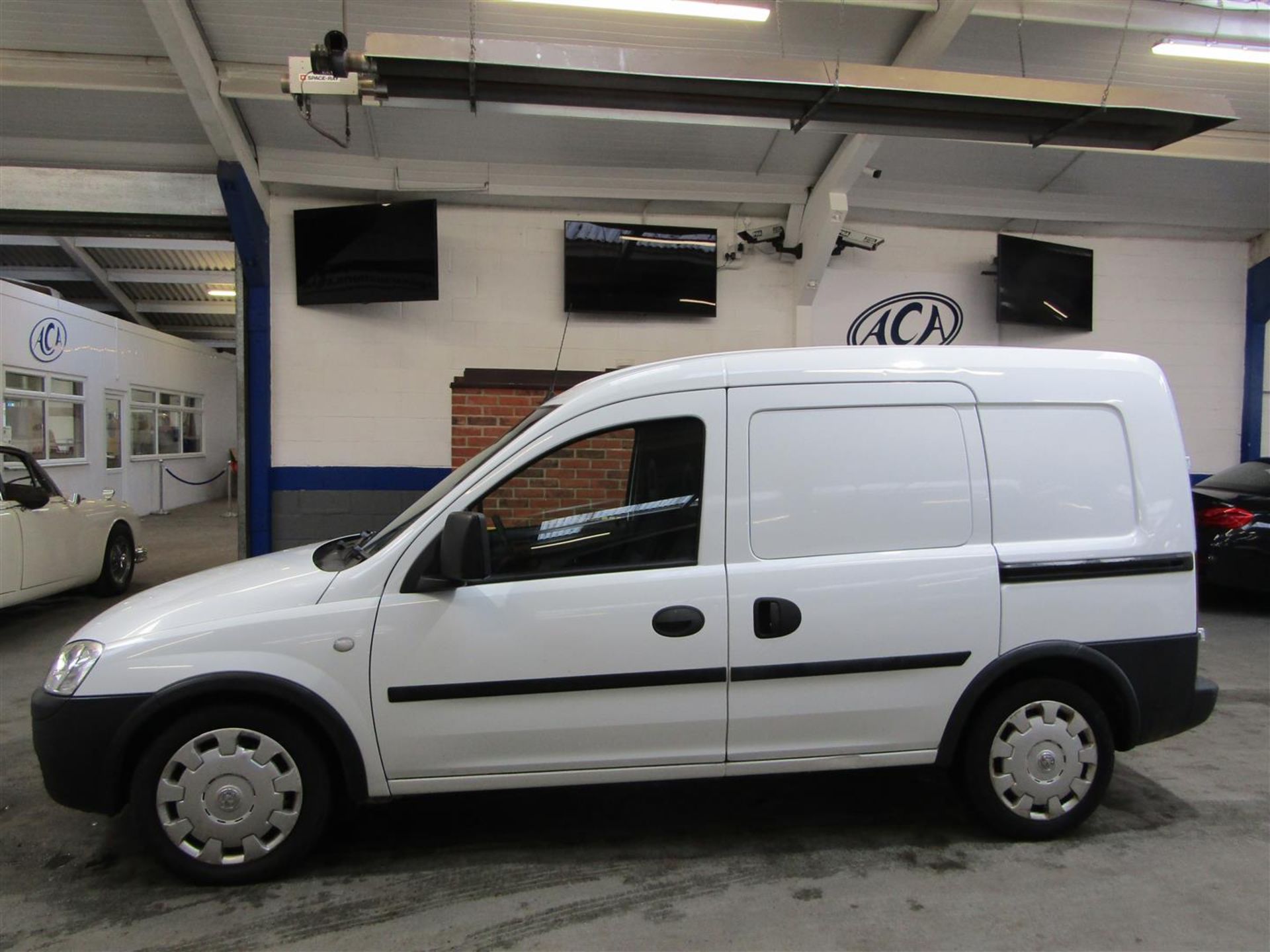 60 10 Vauxhall Combo 1700 CDTI - Image 22 of 23