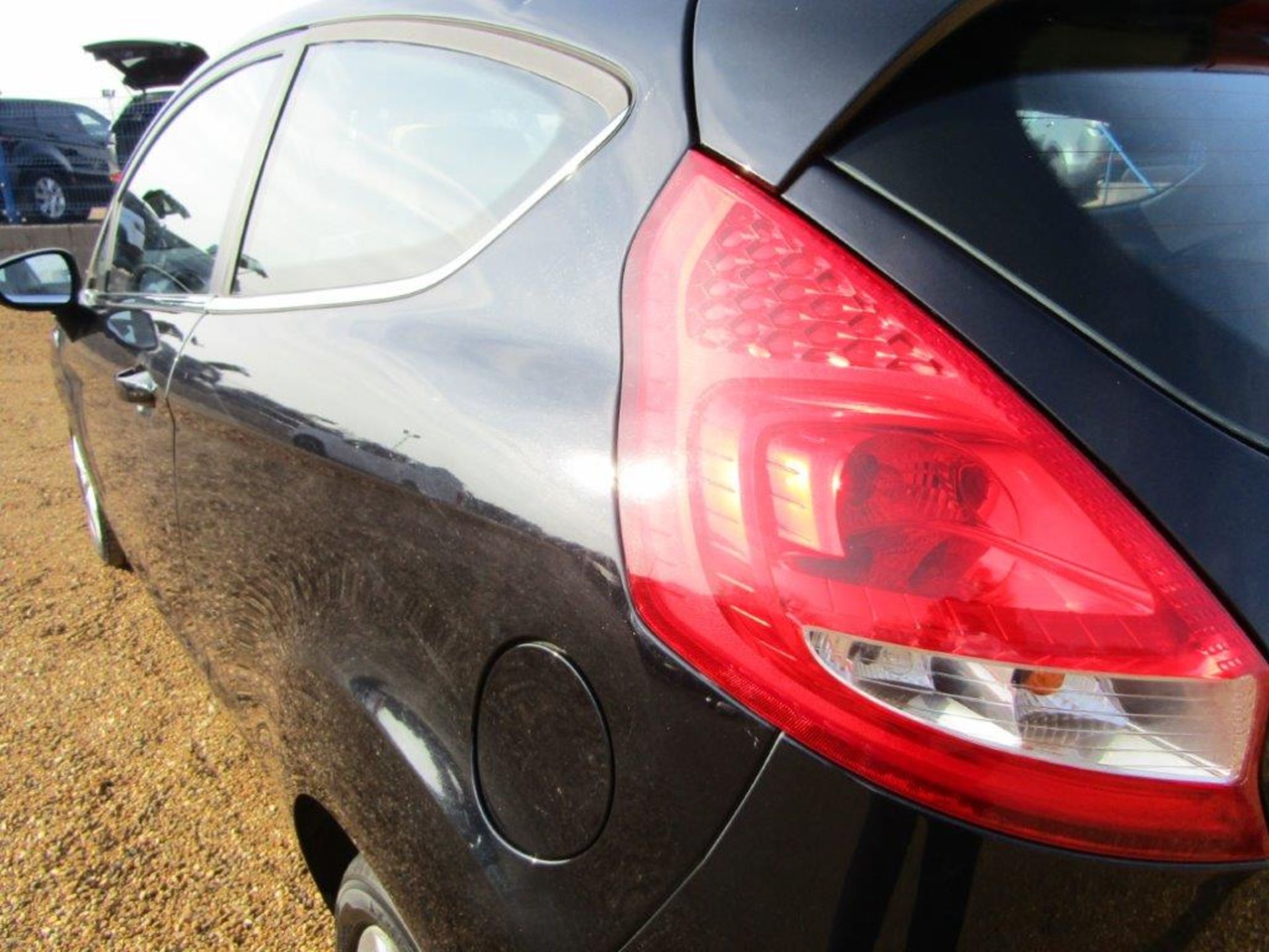 09 09 Ford Fiesta Zetec 82 - Image 9 of 22