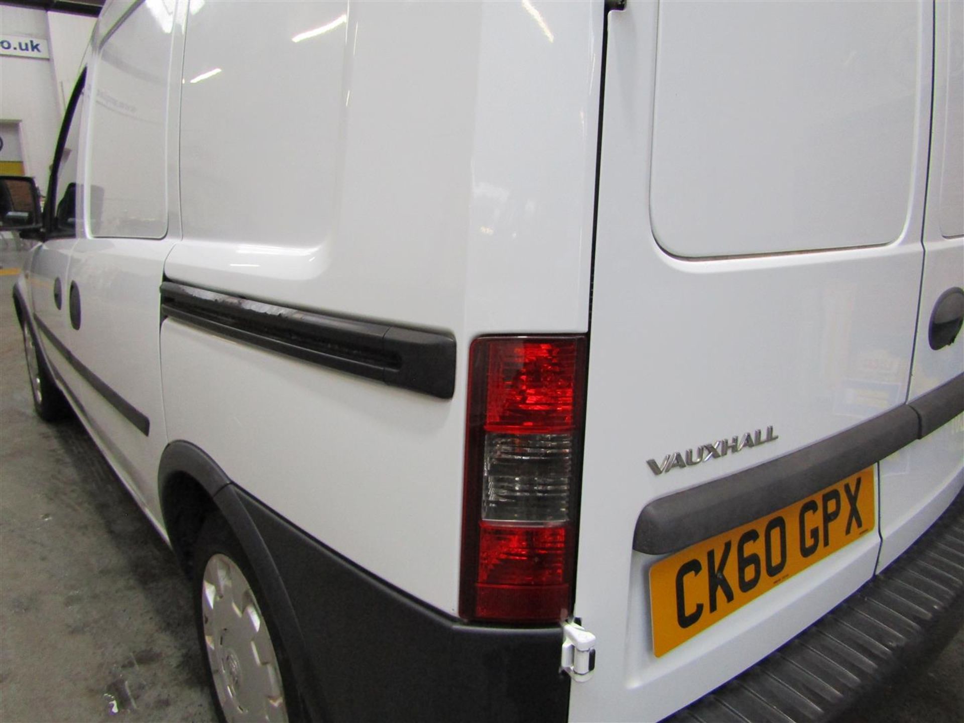 60 10 Vauxhall Combo 1700 CDTI - Image 16 of 23