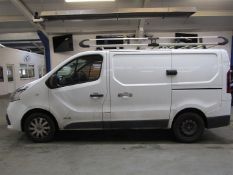 16 16 Renault Trafic SL27 BSN