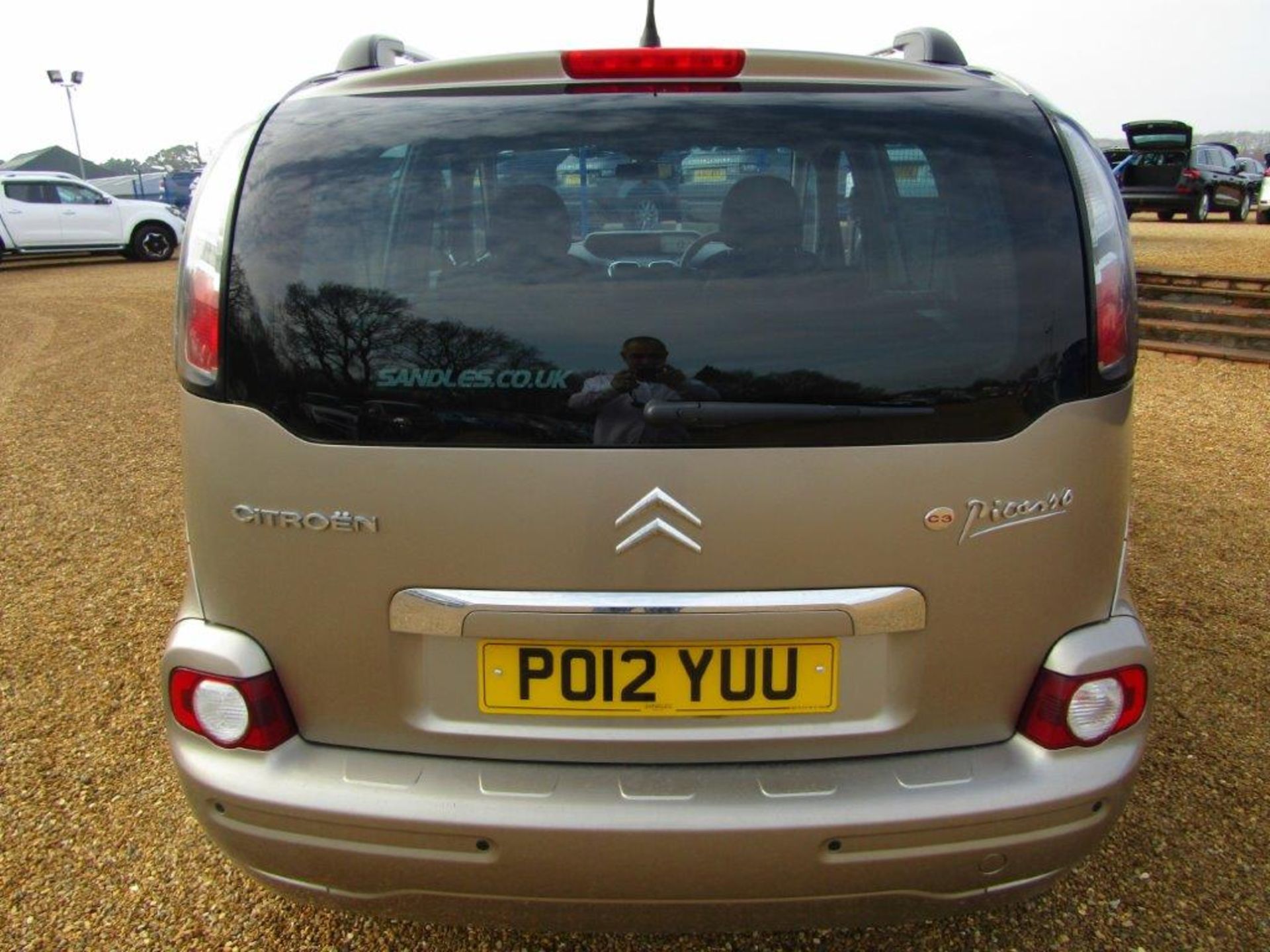 12 12 Citroen C3 Picasso Excl HDI - Image 23 of 25