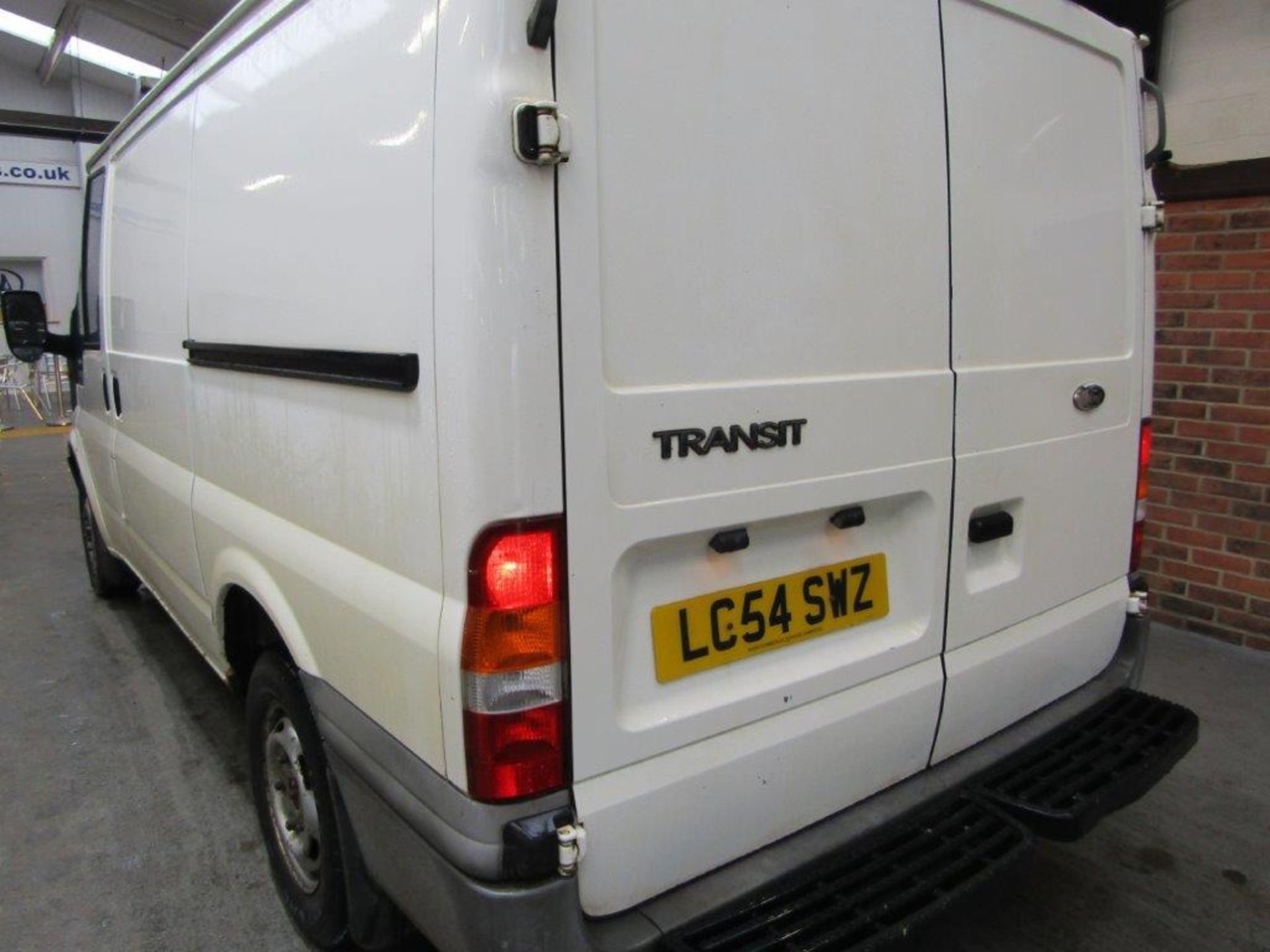 54 05 Ford Transit 300 SWB - Image 24 of 27