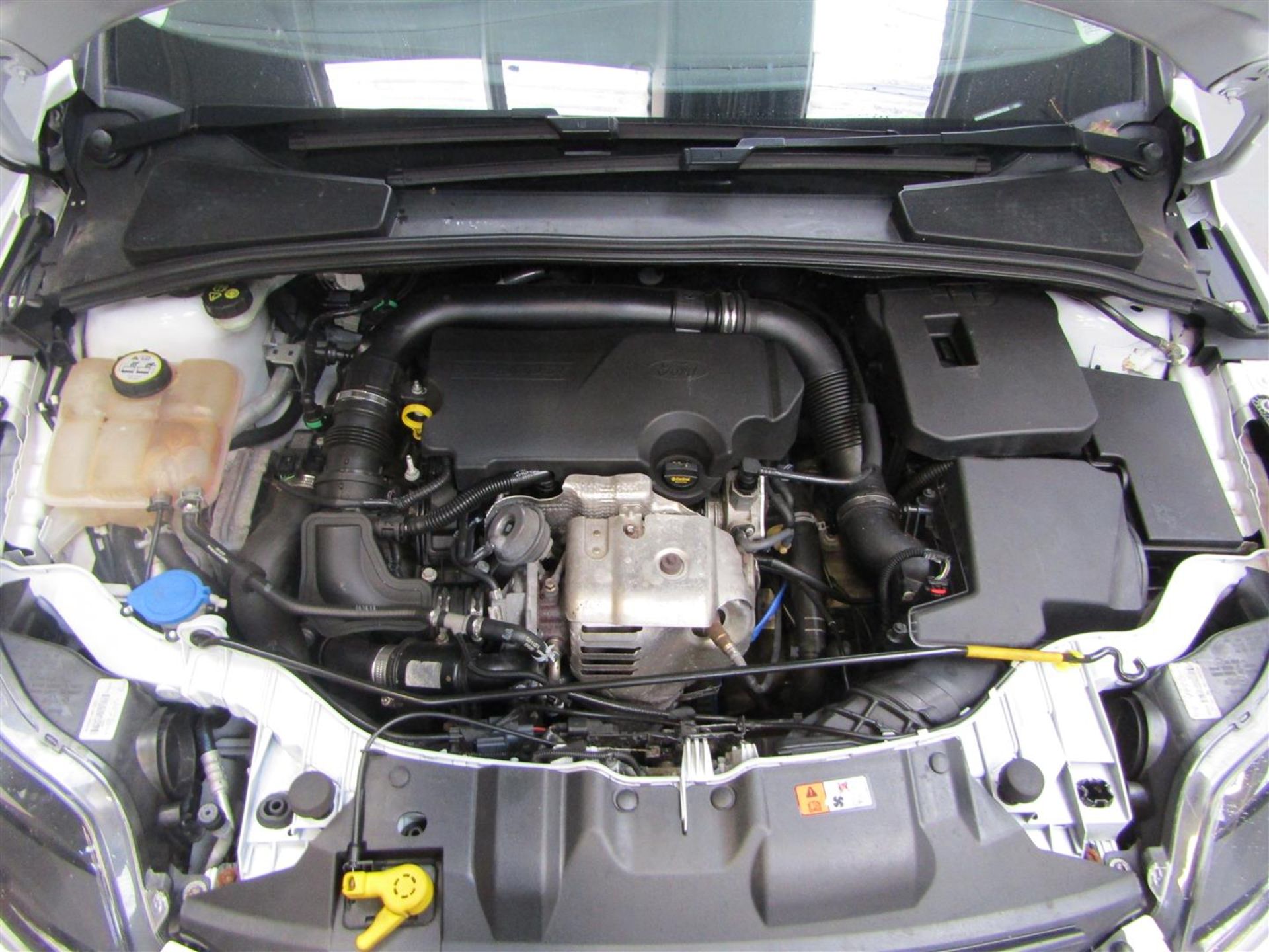 13 13 Ford Focus Zetec Turbo - Image 8 of 22