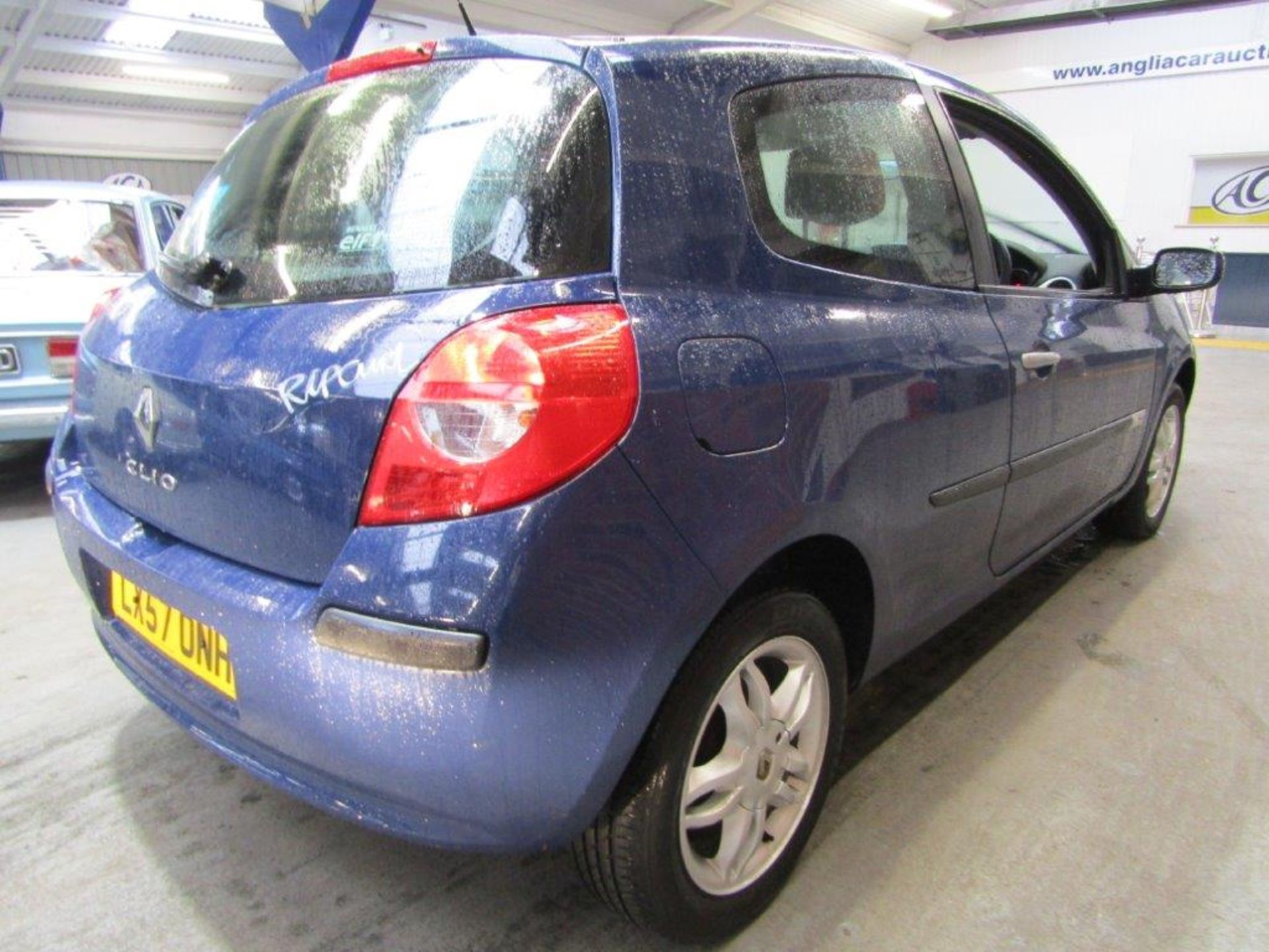 57 07 Renault Clio Rip Curl - Image 17 of 24