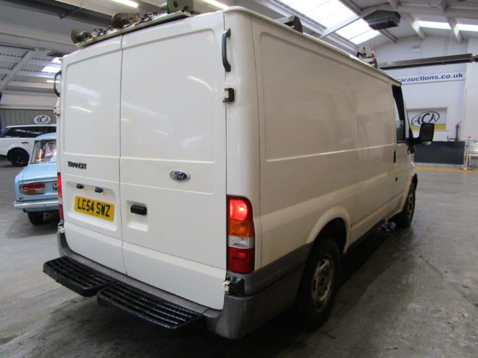 54 05 Ford Transit 300 SWB - Image 22 of 27