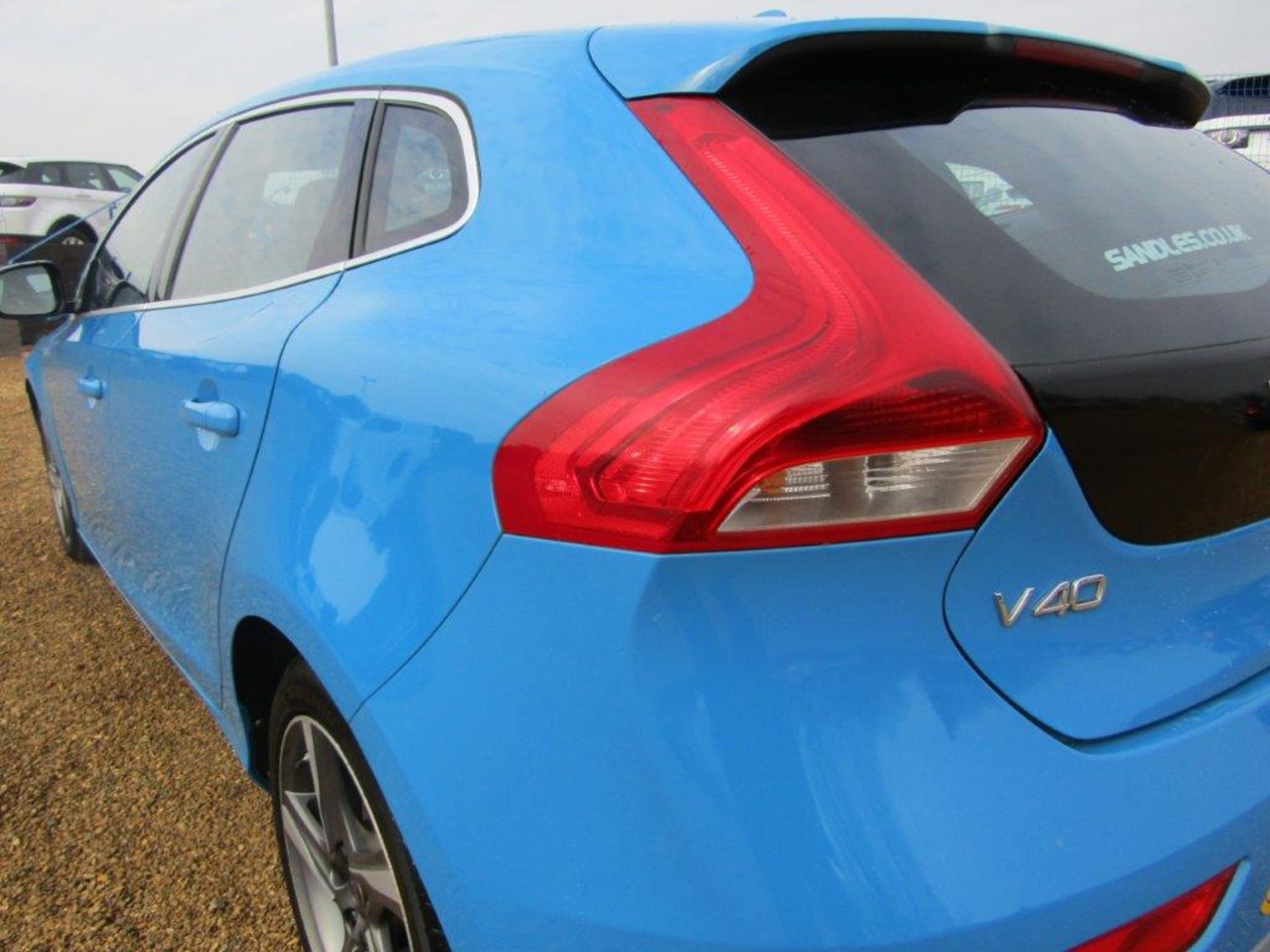 64 14 Volvo V40 R-Design Lux D2 - Image 10 of 28