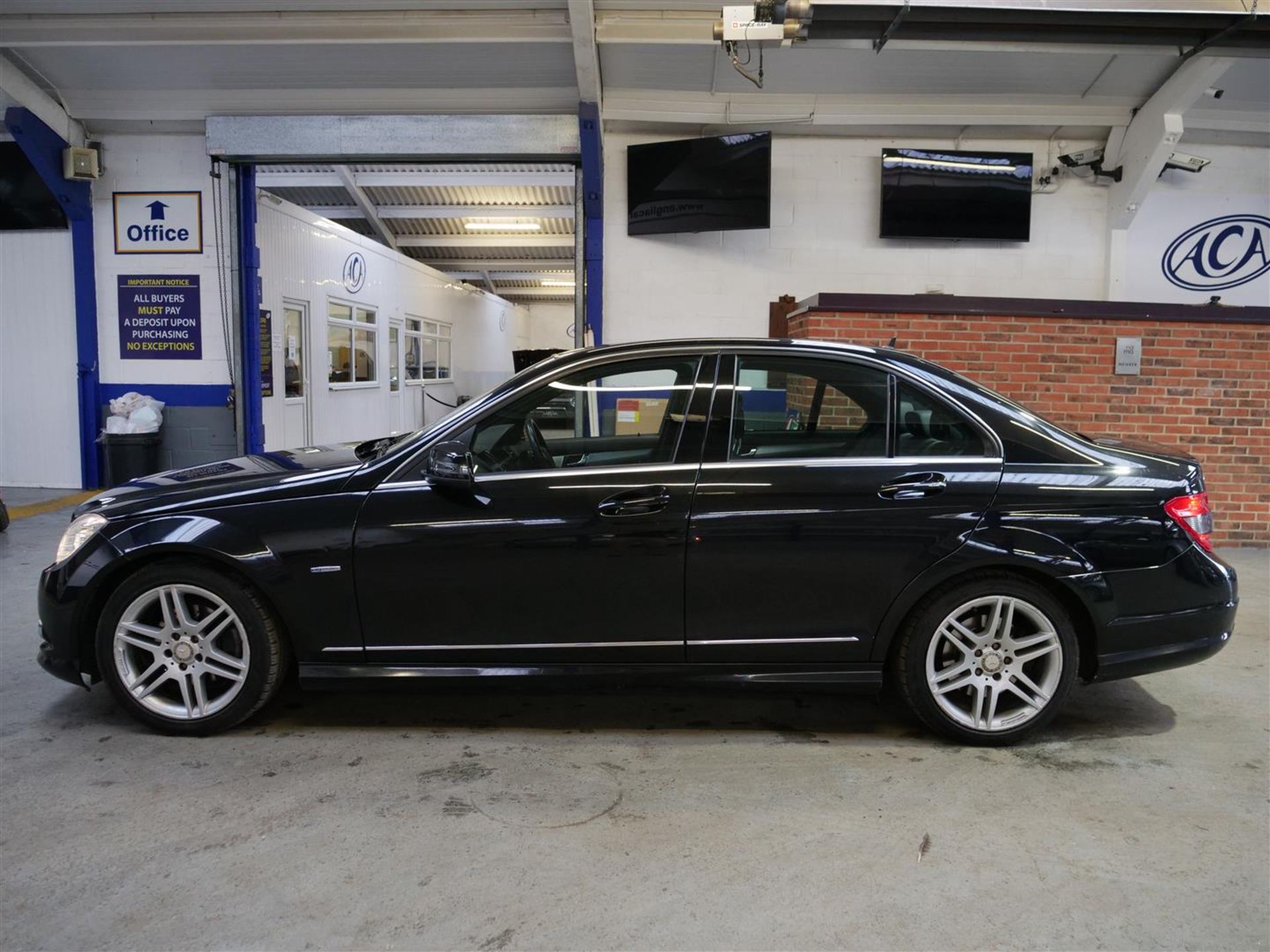 59 09 Mercedes C250 Blue Sport CDI - Image 28 of 28