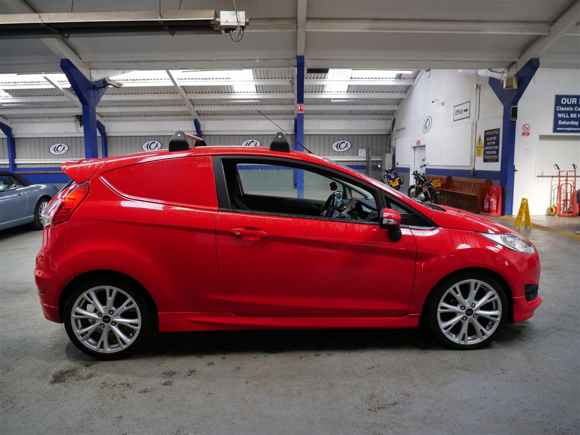 15 15 Ford Fiesta Sport TDCI - Image 22 of 28