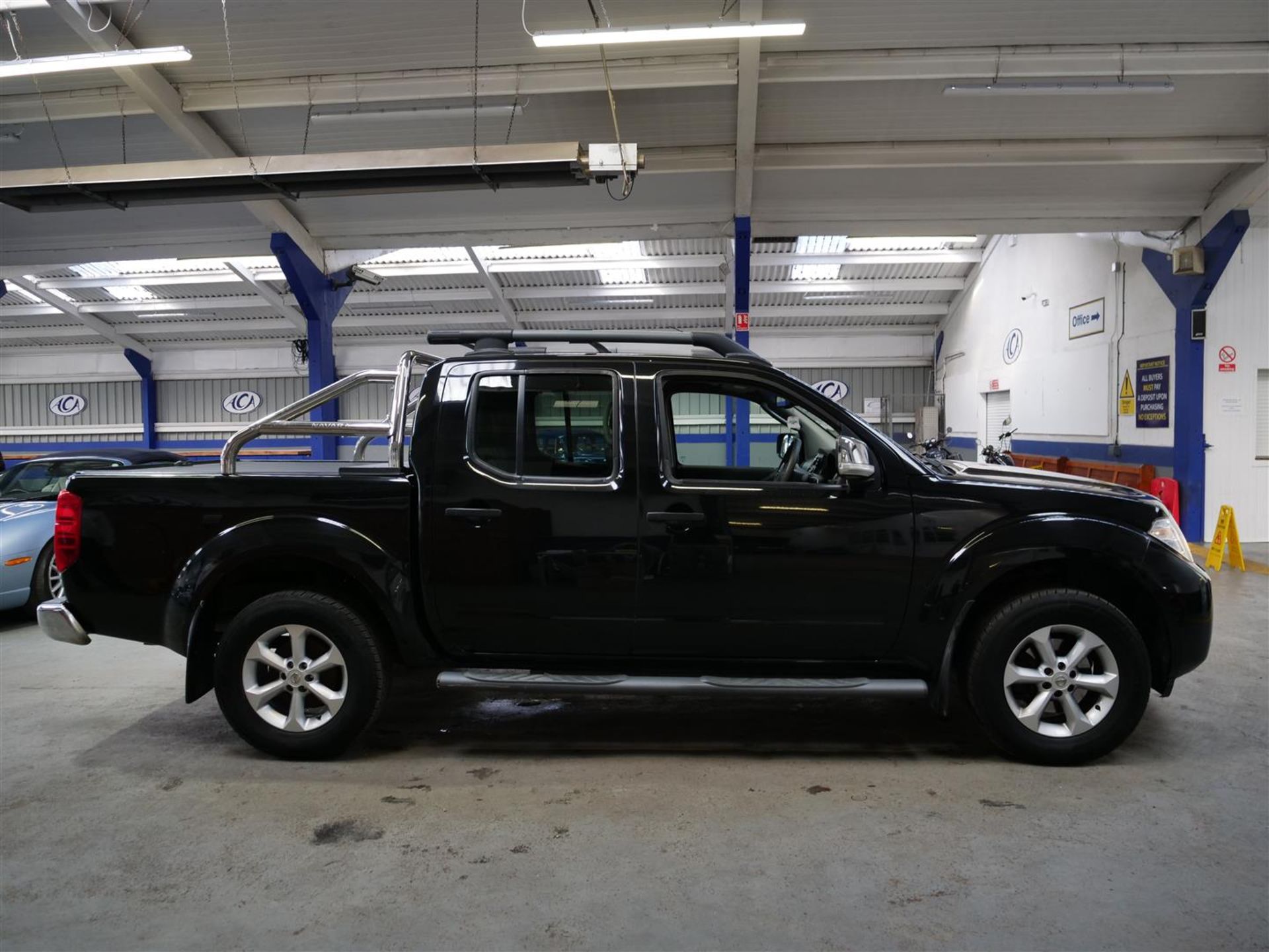 62 12 Nissan Navara Tekna DCI - Image 21 of 31