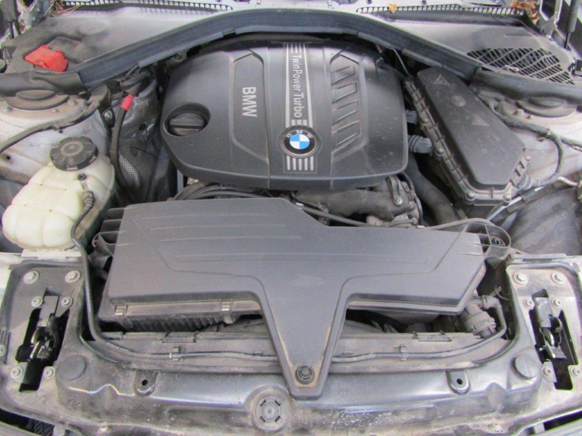 62 12 BMW 320D Sport Touring - Image 5 of 29