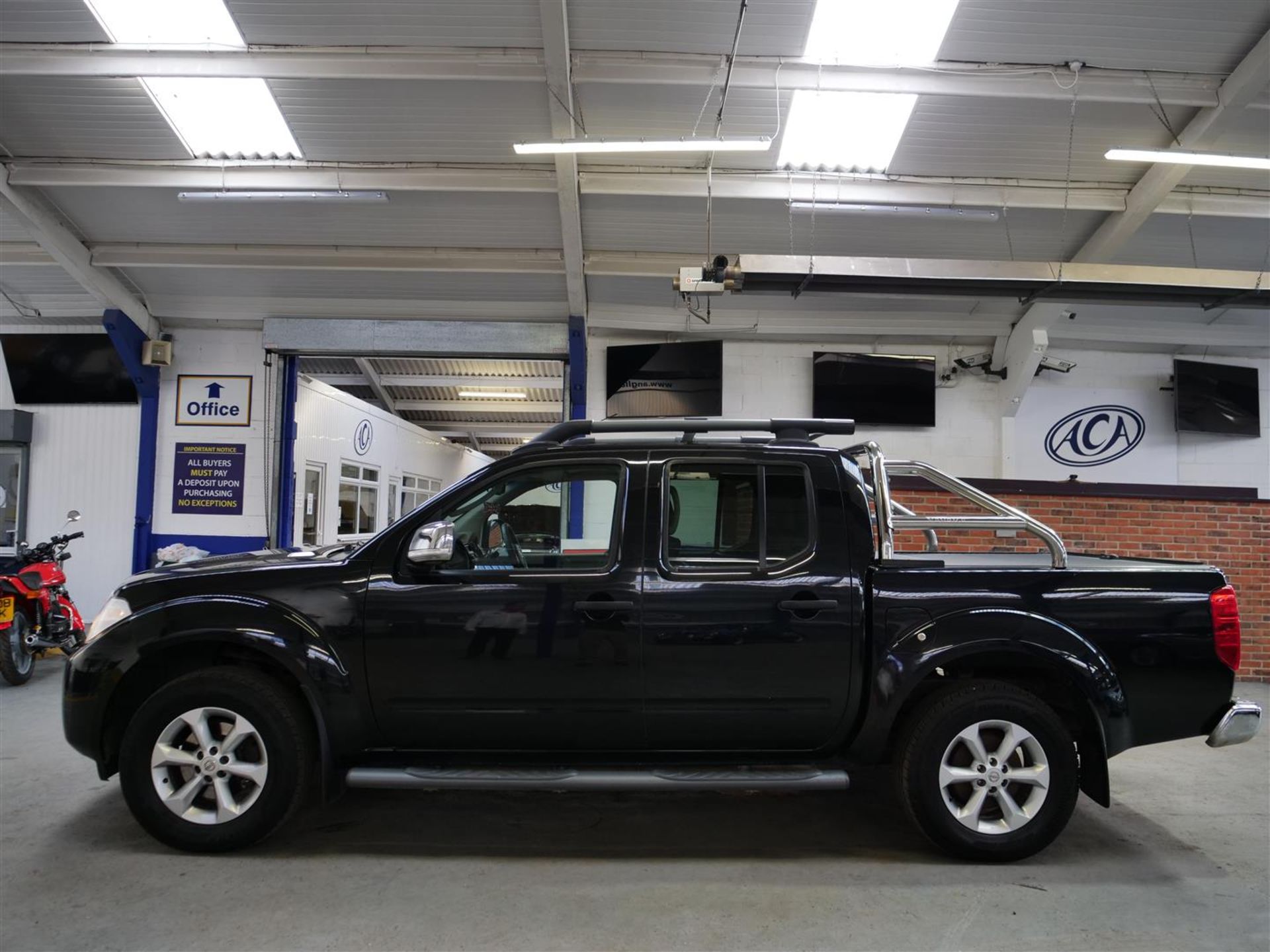 62 12 Nissan Navara Tekna DCI - Image 31 of 31