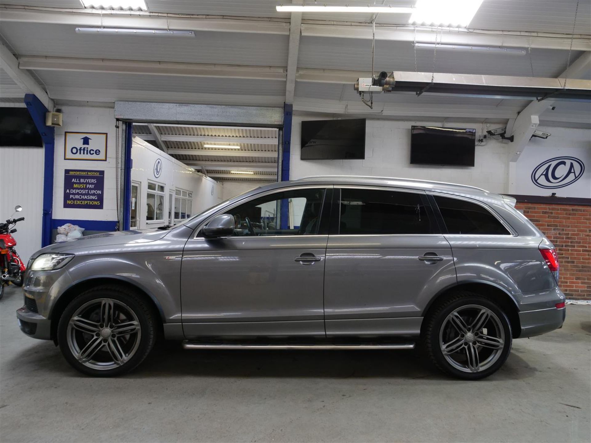 62 12 Audi Q7 S Line + TDI Quattro - Image 43 of 43