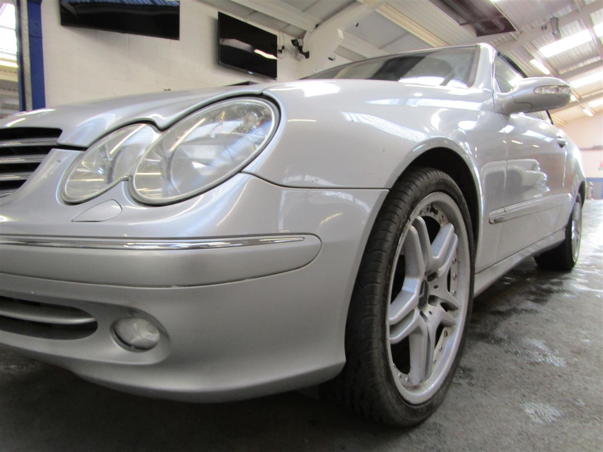 03 03 Mercedes CLK 240 Elegance Auto - Image 10 of 29