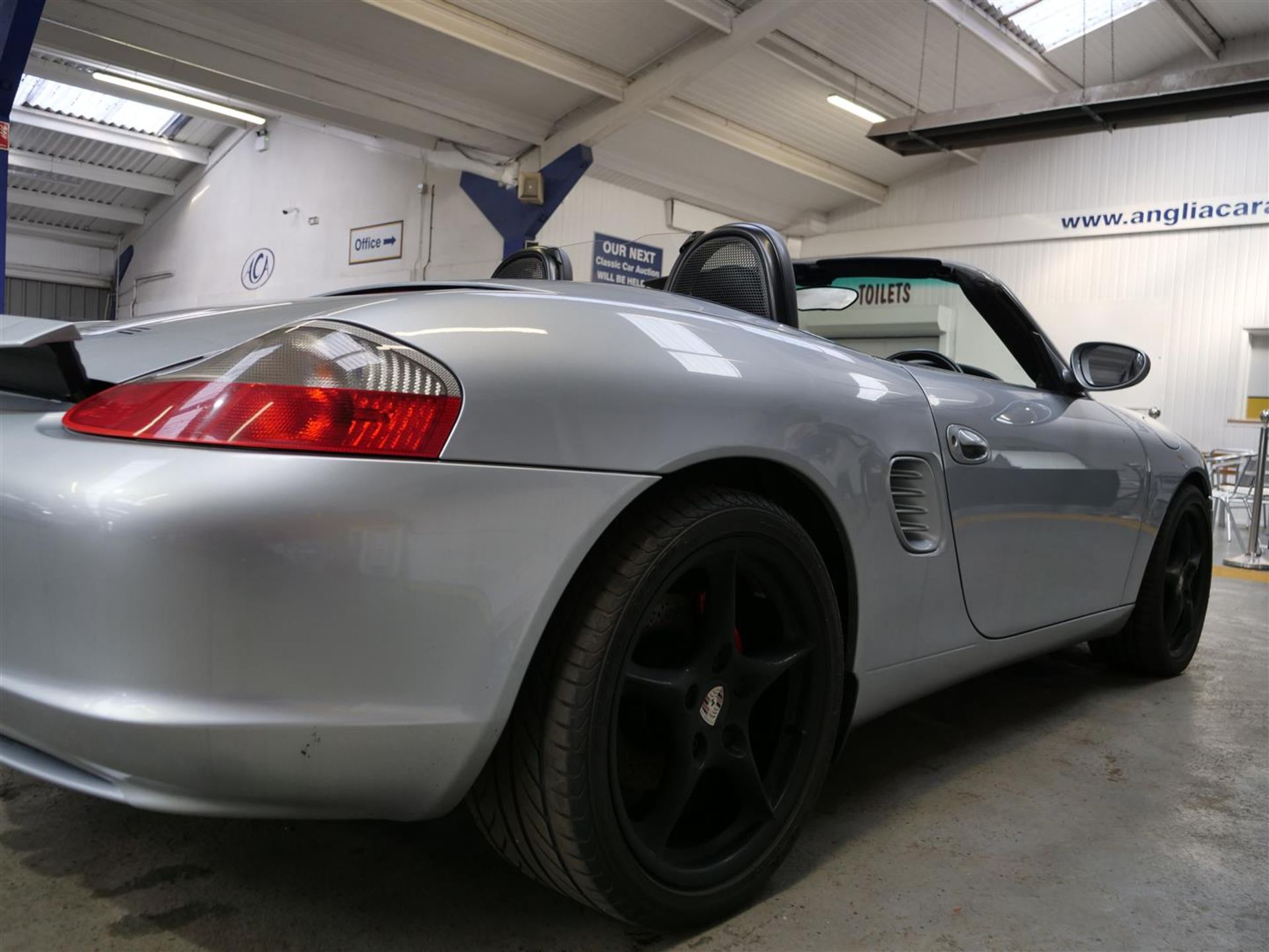 04 04 Porsche Boxster S Tiptronic S - Image 28 of 32