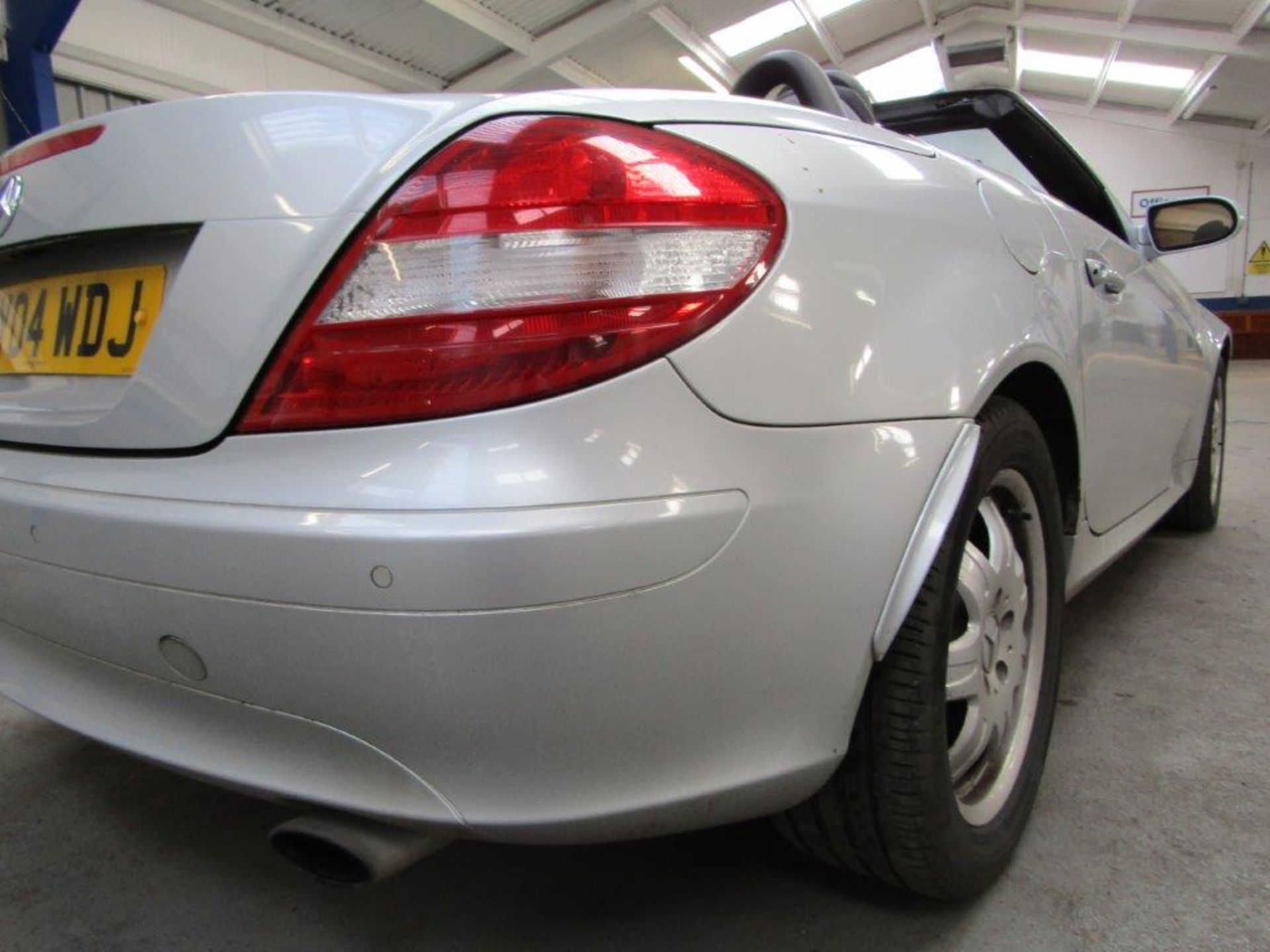 04 04 Merc SLK 200 Komp Auto - Image 16 of 21