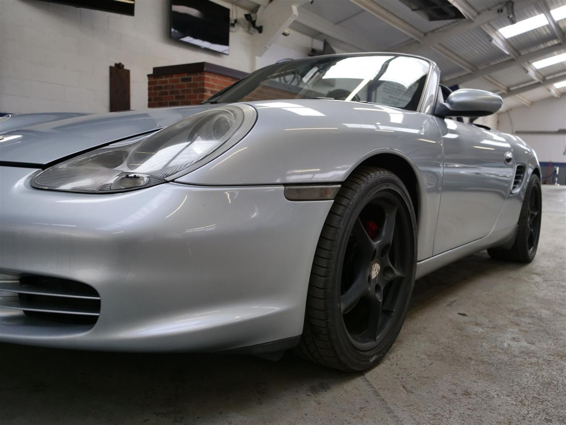 04 04 Porsche Boxster S Tiptronic S - Image 25 of 32