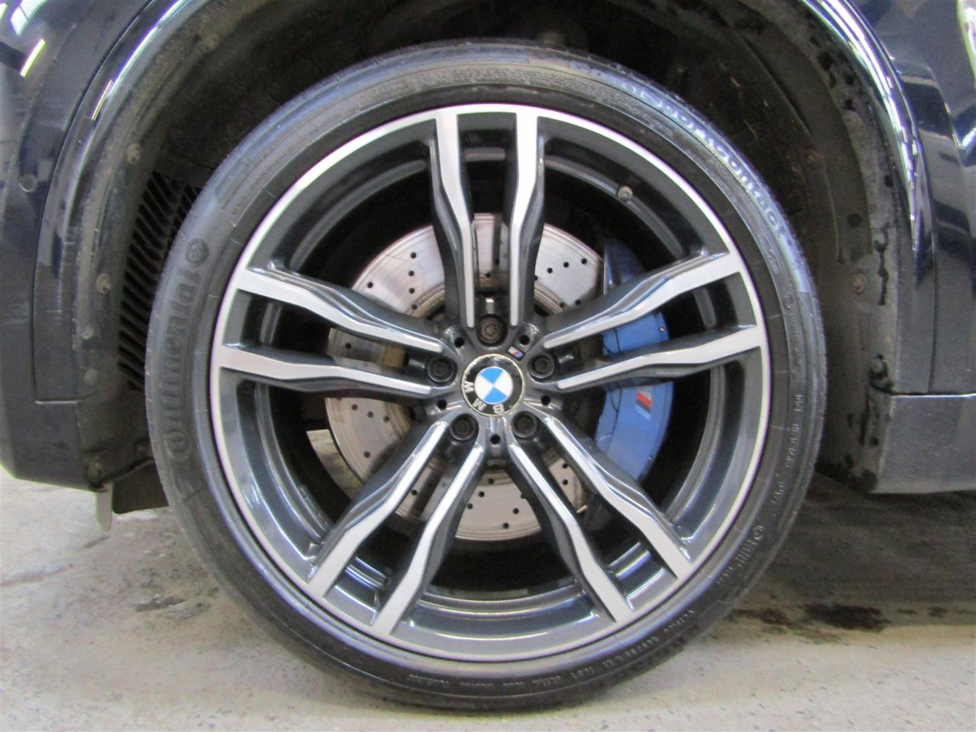 18 18 BMW X5 M Auto - Image 5 of 40