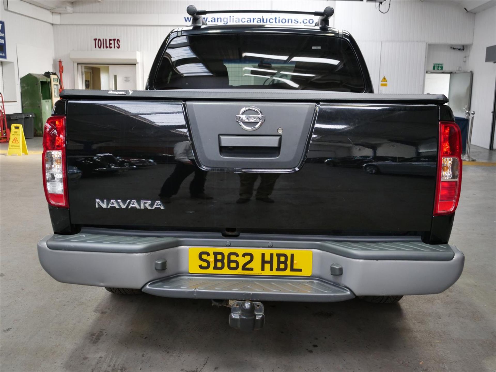 62 12 Nissan Navara Platnum DCI - Image 36 of 37