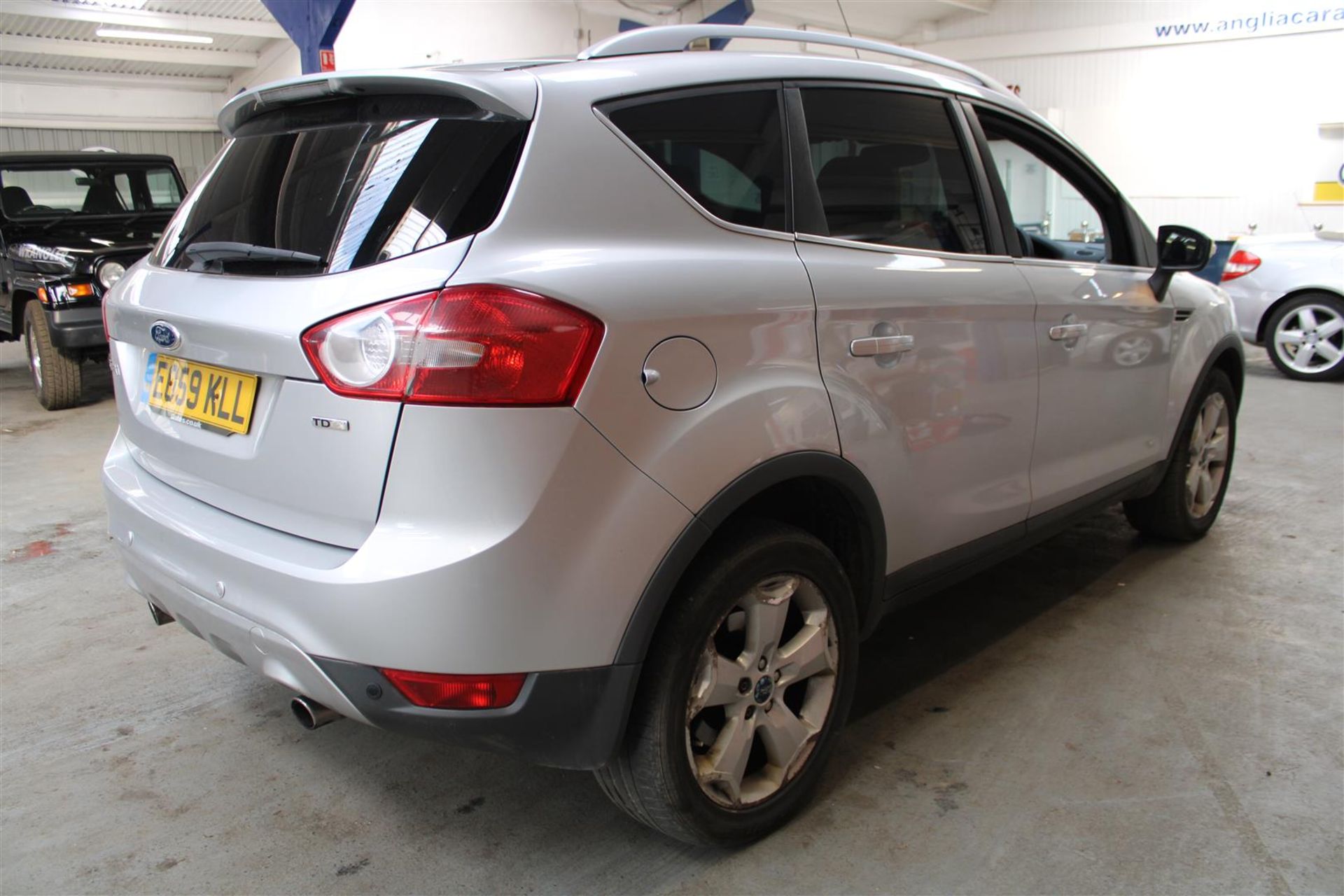 59 09 Ford Kuga Titanium TDCI - Image 2 of 21