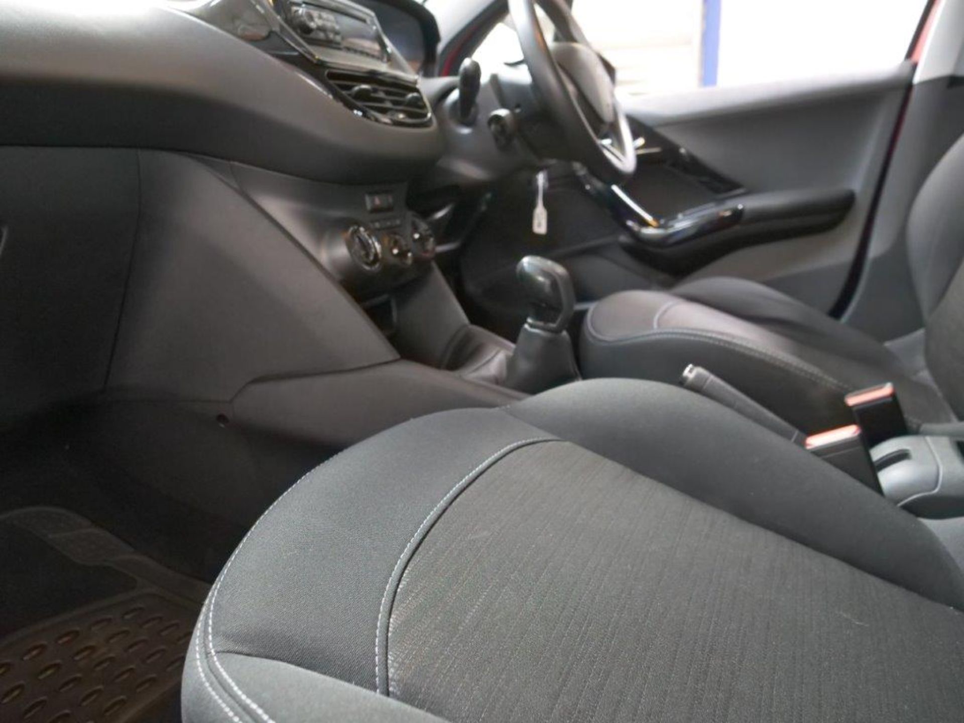 63 14 Peugeot 208 Access Plus - Image 16 of 28