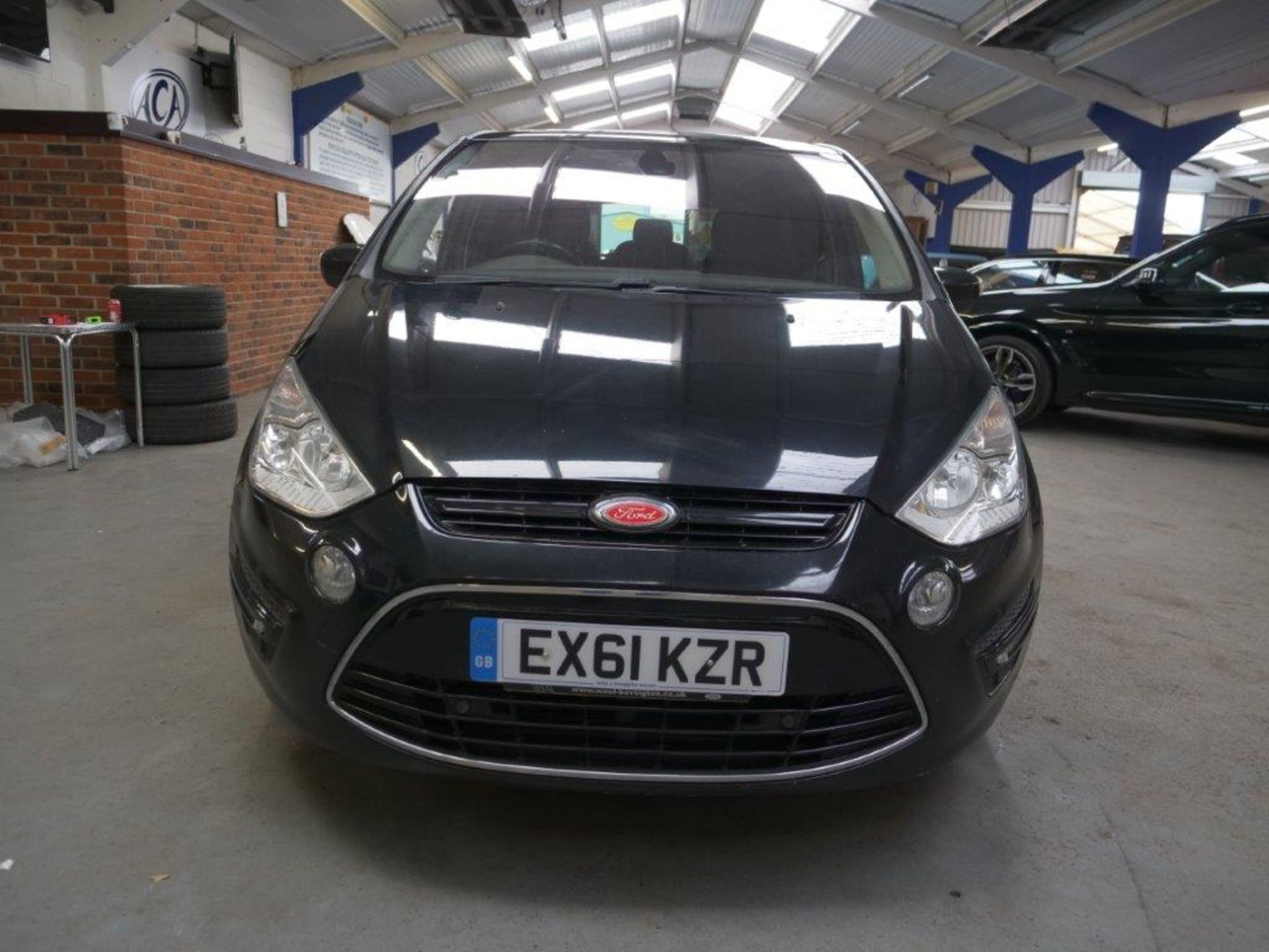 61 11 Ford S-Max Titanium TDCI 161 - Image 2 of 33