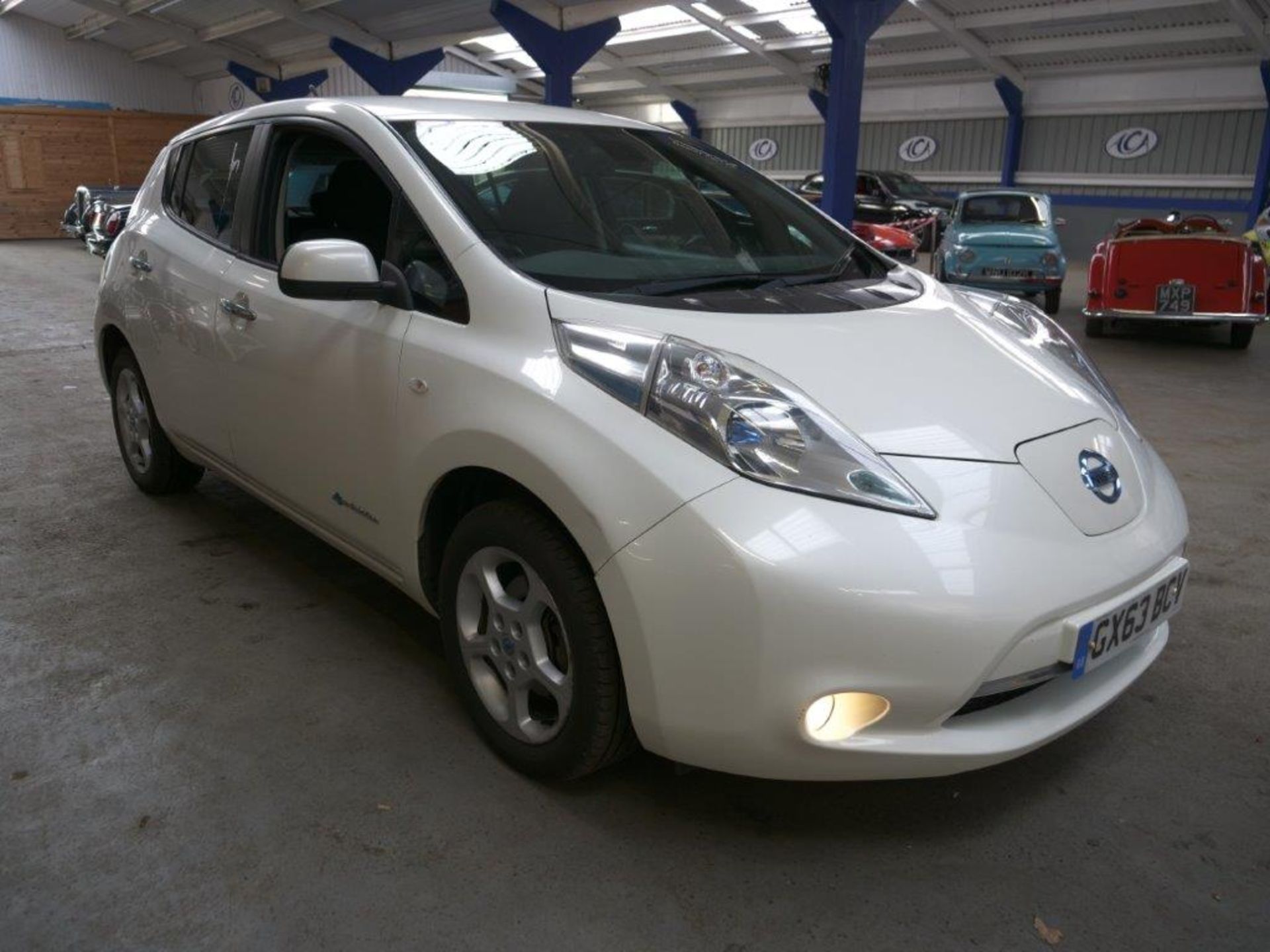 63 13 Nissan Leaf Acenta - Image 5 of 36