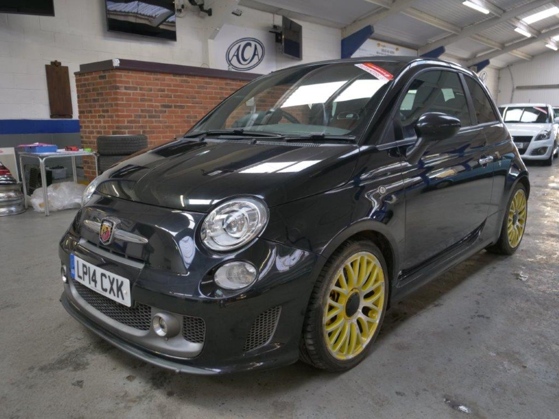 14 14 Abarth 595 Turismo S-A