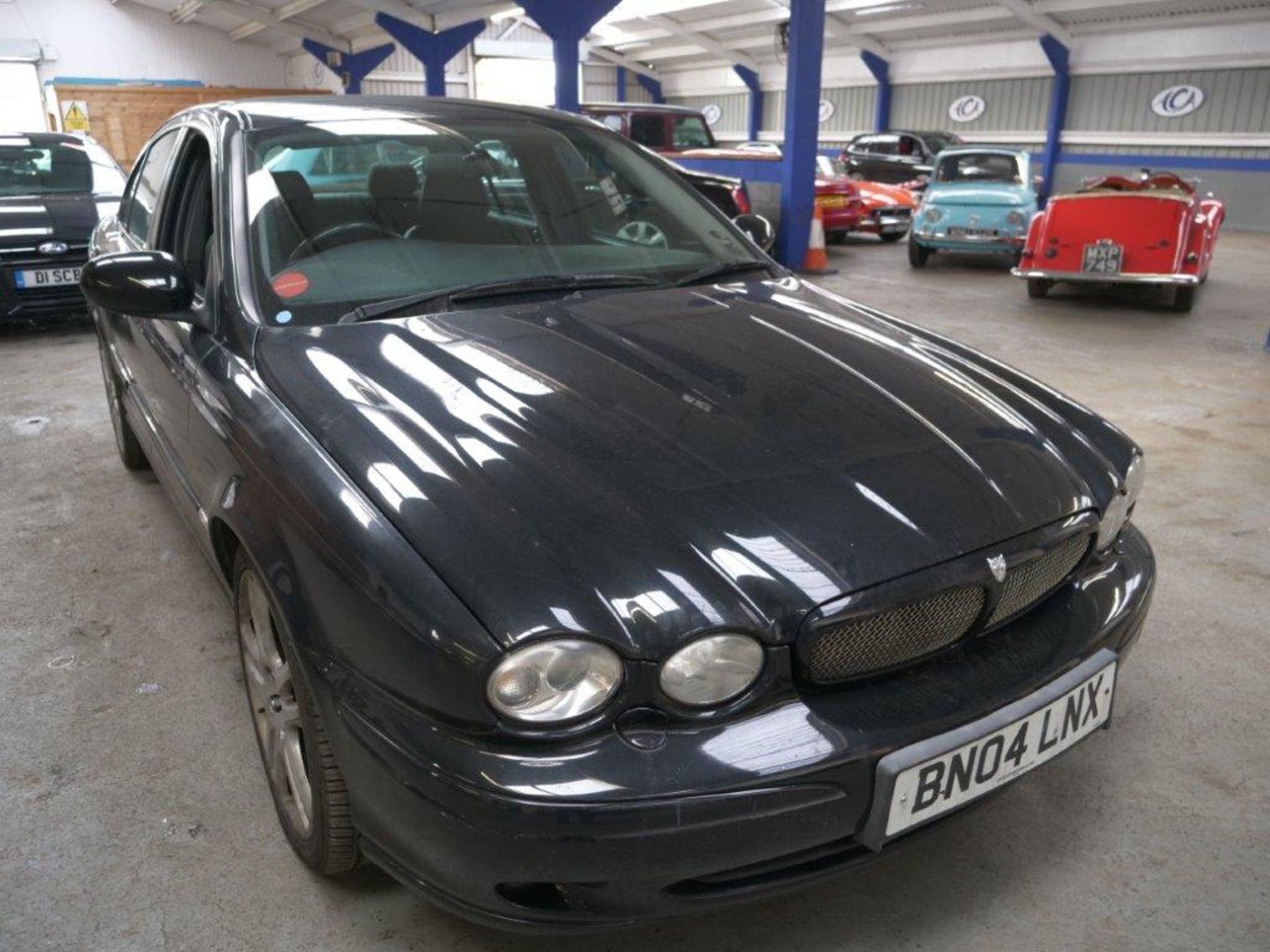 04 04 Jaguar X-Type Sport D - Image 12 of 33