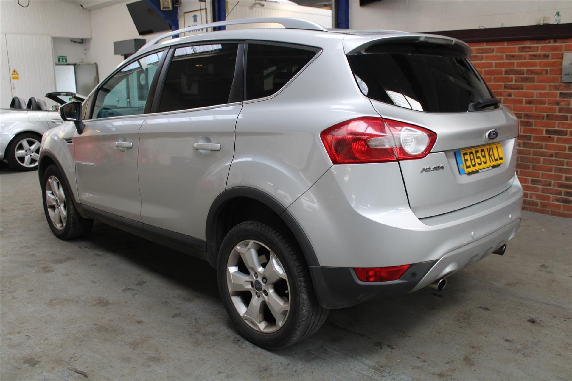 59 09 Ford Kuga Titanium TDCI - Image 4 of 21