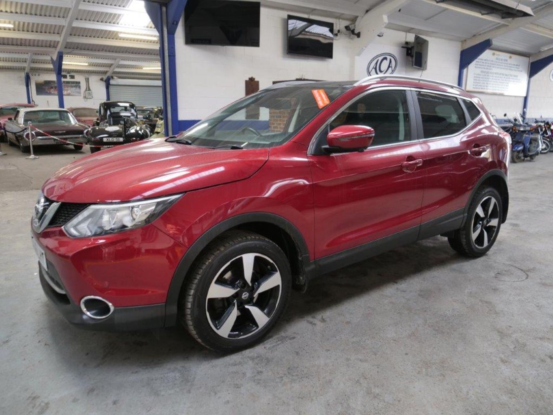 16 16 Nissan Qashqai DCI N-Tec +