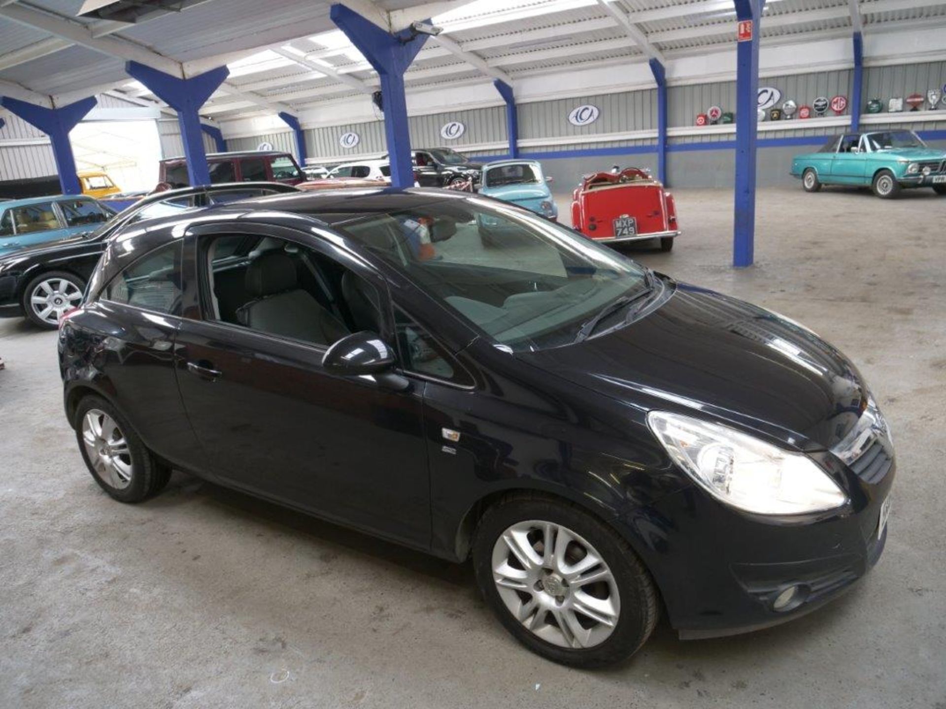 60 10 Vauxhall Corsa SE - Image 10 of 32