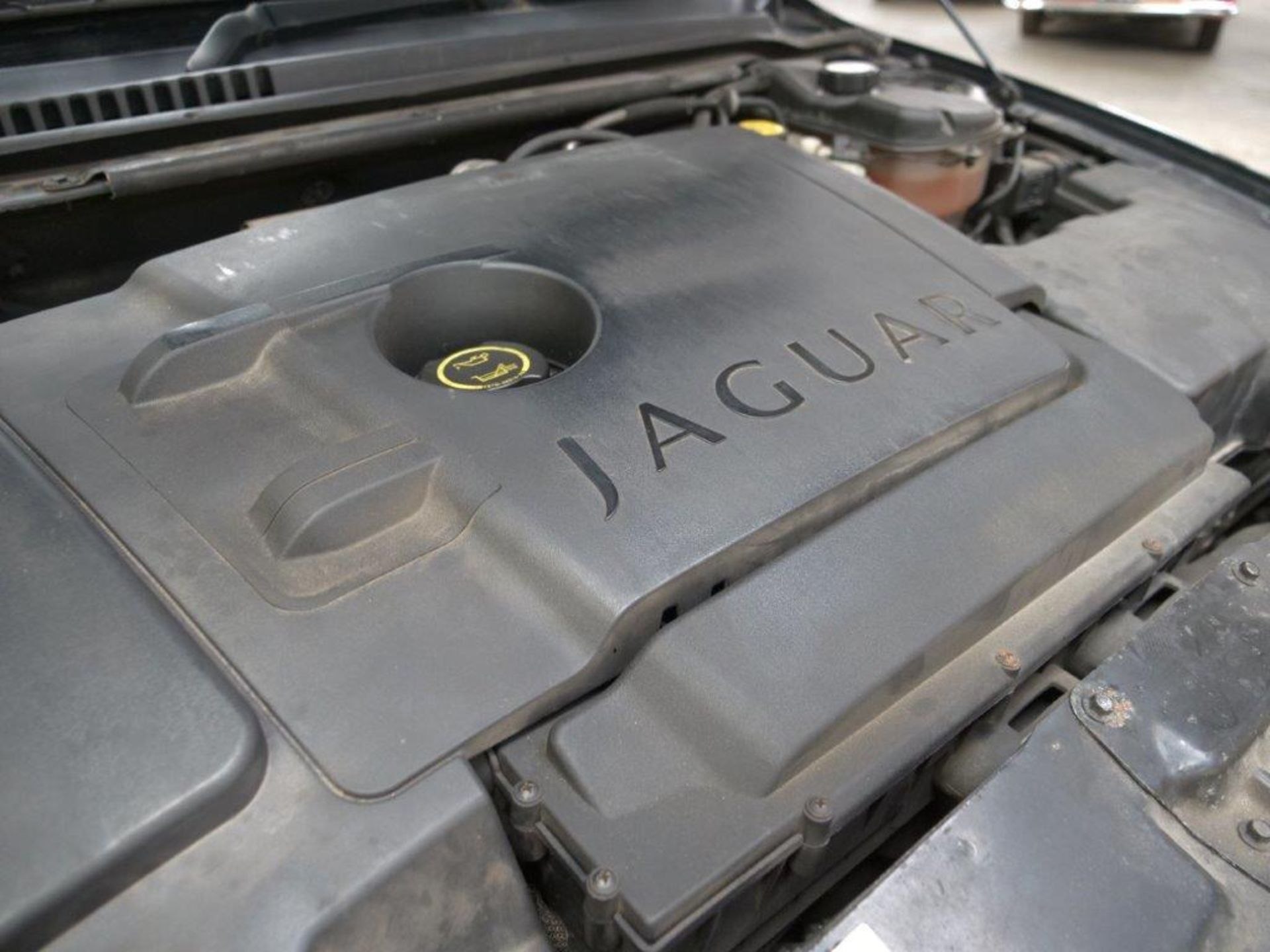 04 04 Jaguar X-Type Sport D - Image 5 of 33
