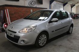 10 10 Renault Clio I-Music