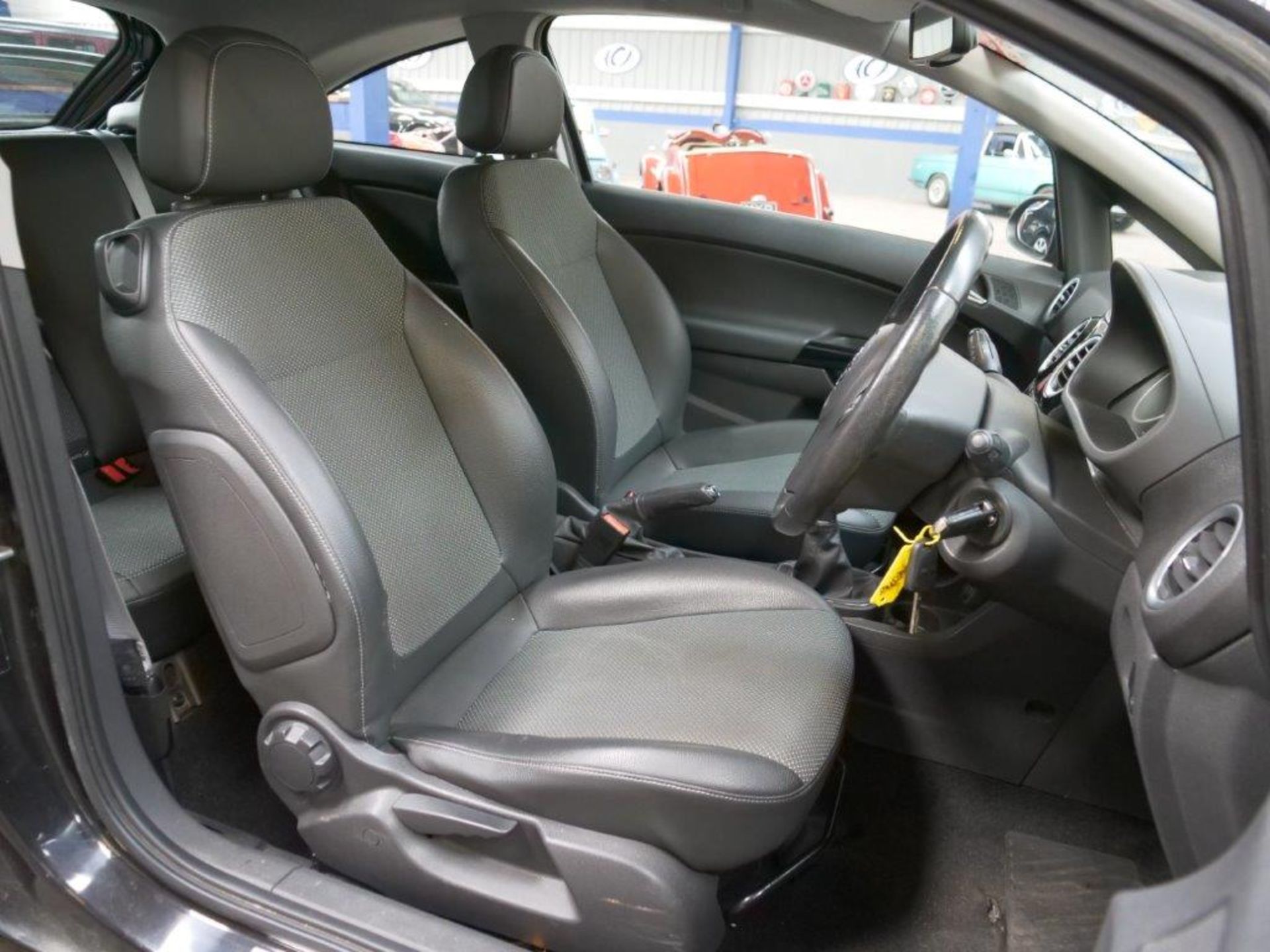 60 10 Vauxhall Corsa SE - Image 30 of 32