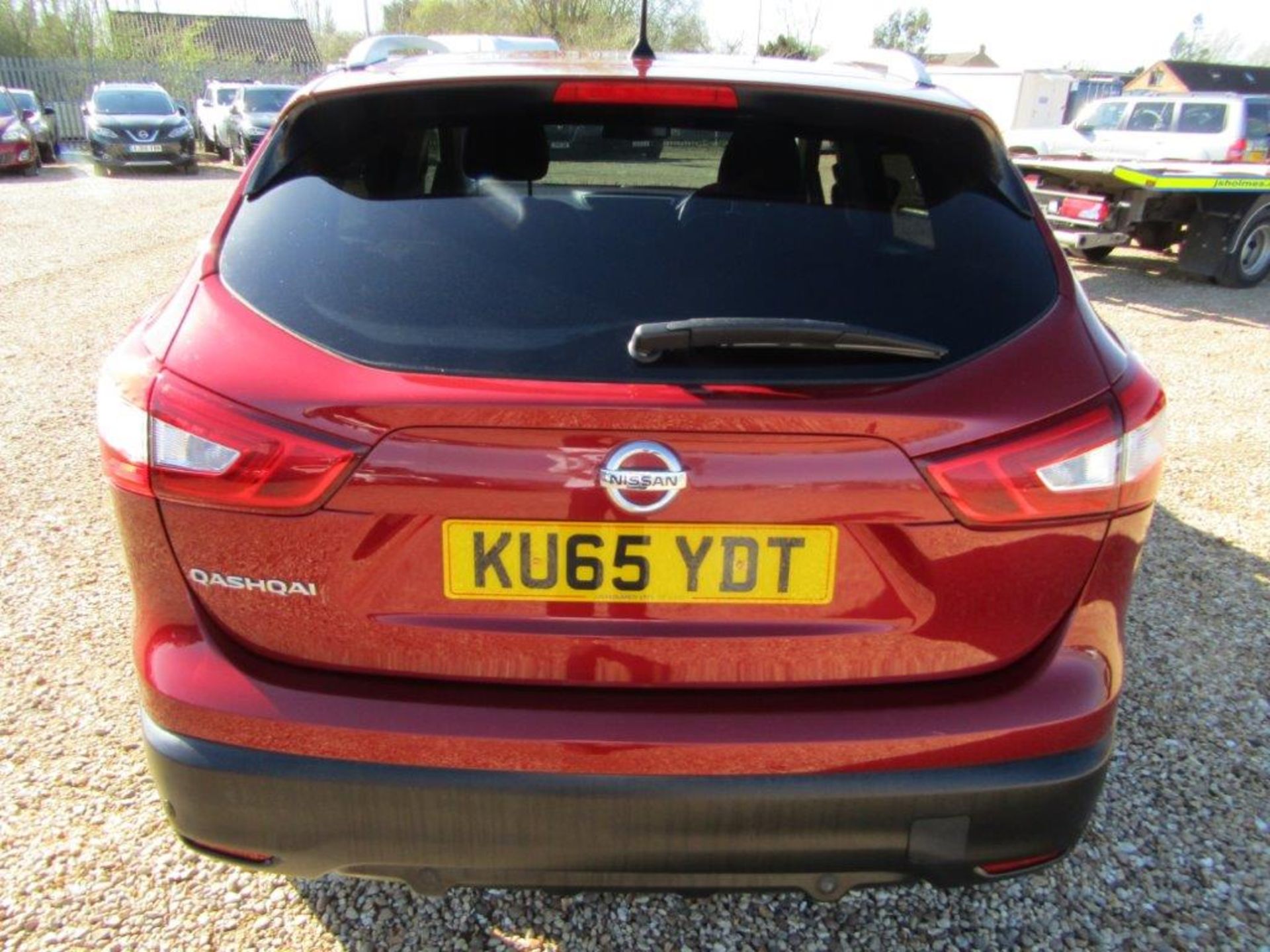 65 15 Nissan Qashqai N-Tec - Image 12 of 29