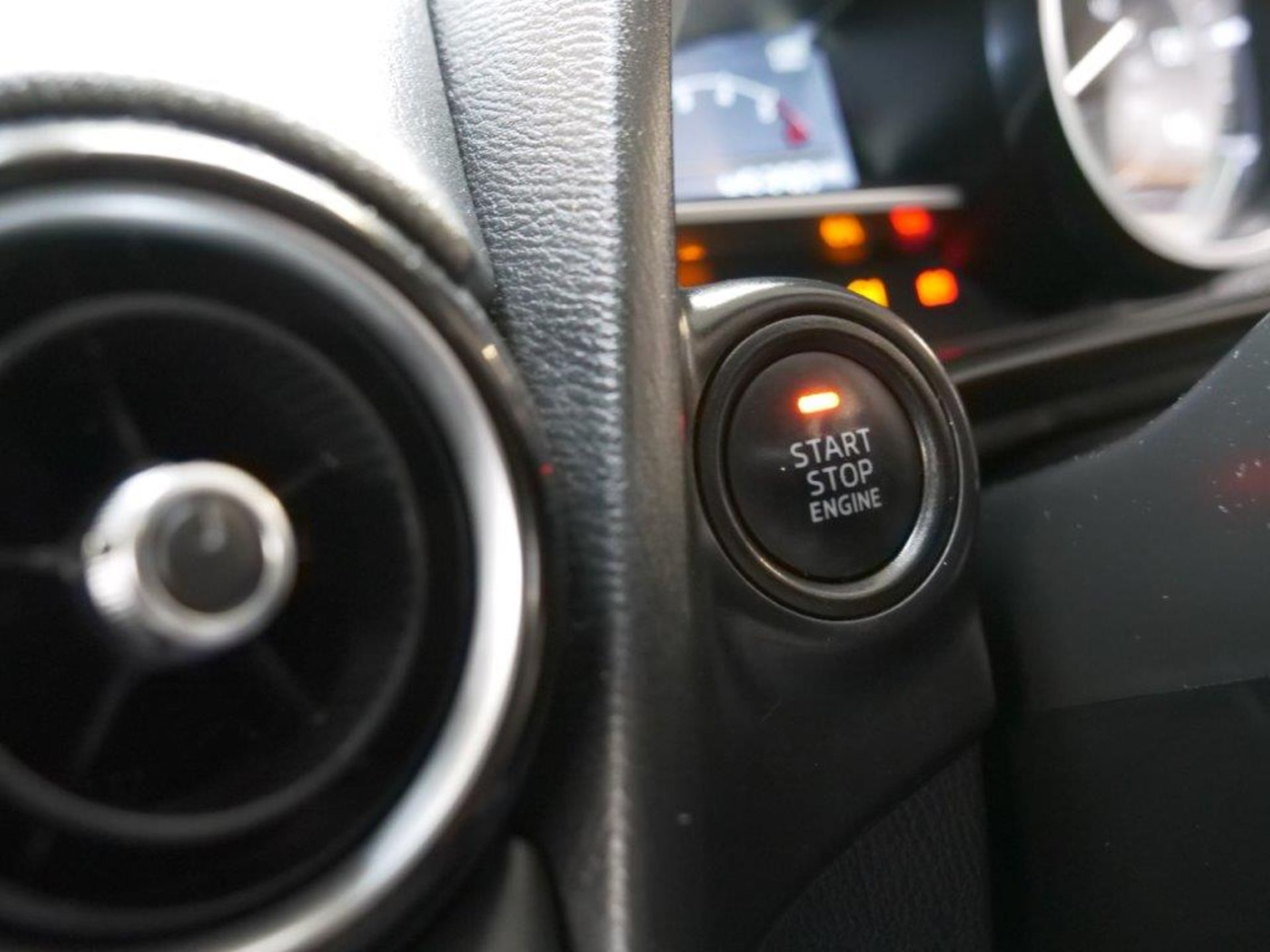 65 16 Mazda 2 Sport D Nav - Image 30 of 44