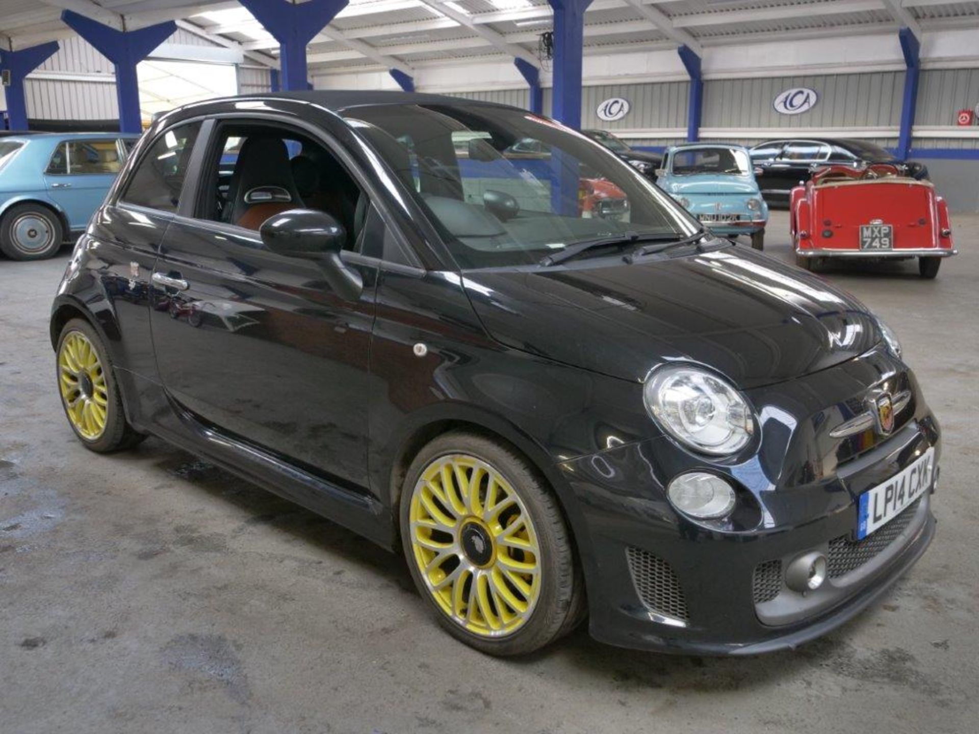 14 14 Abarth 595 Turismo S-A - Image 25 of 39