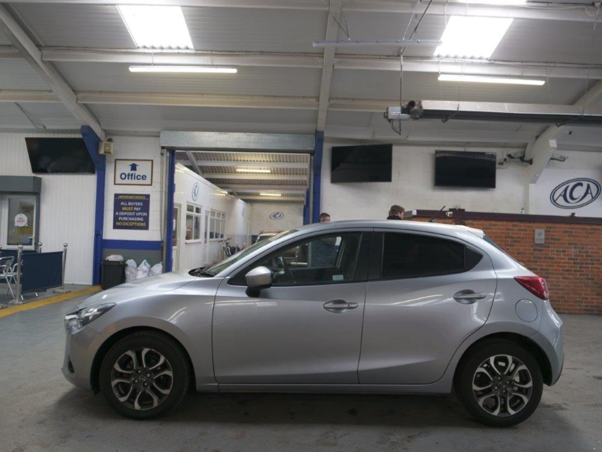 65 16 Mazda 2 Sport D Nav - Image 27 of 44