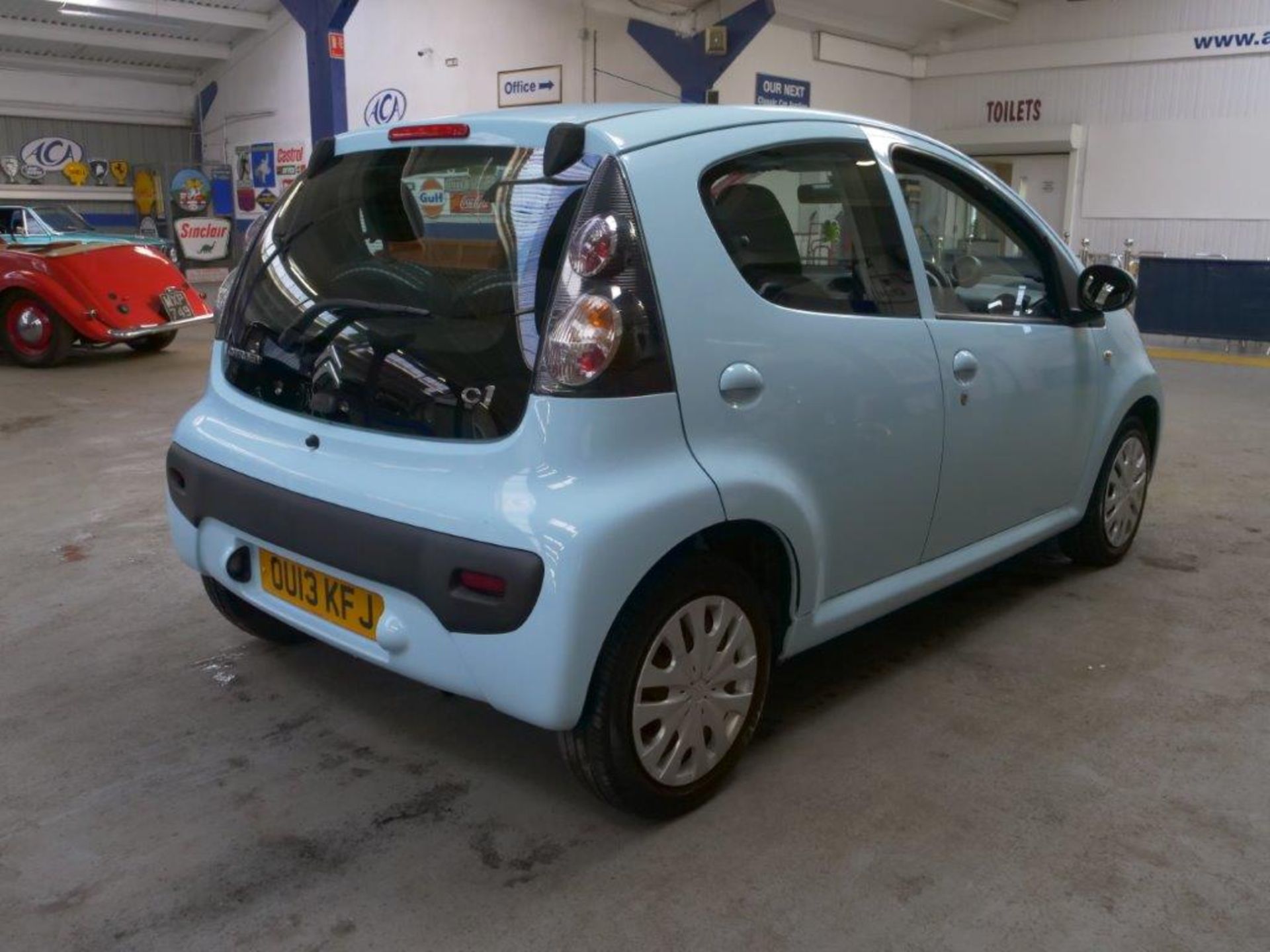 13 13 Citroen C1 VTR - Image 10 of 28