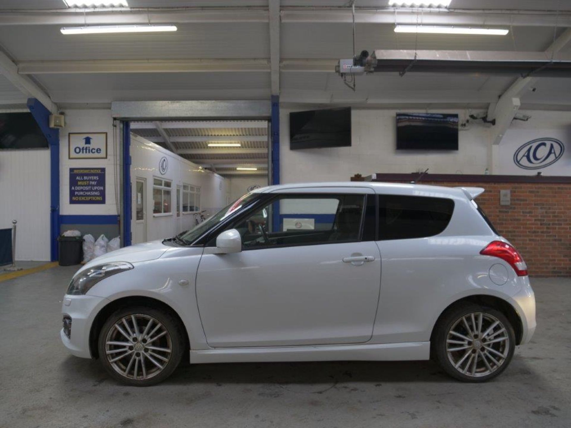 62 12 Suzuki Swift Sport - Image 13 of 36